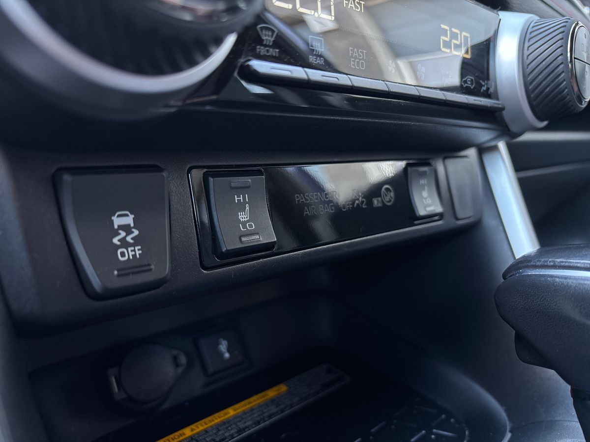 Billede af Toyota RAV4 Plug-in 2,5 Plugin-hybrid H3 Premium AWD 306HK 5d 6g Aut.