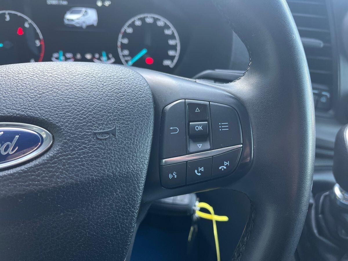 Billede af Ford Transit Custom 300 L2H1 2,0 TDCi Trend 130HK Van 6g