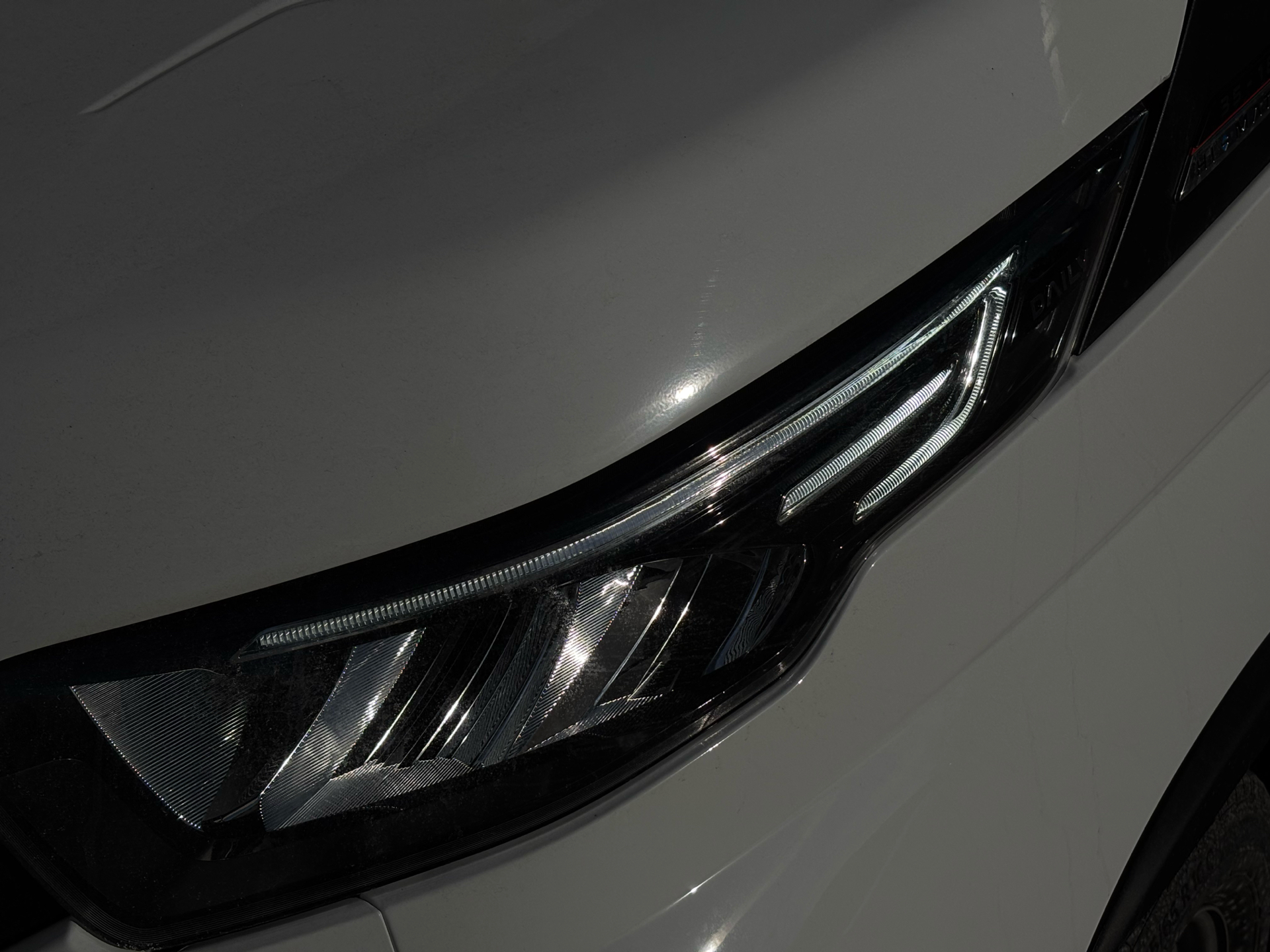 Billede af Iveco Daily 35S18 3750mm 3,0 D 180HK Ladv./Chas. 8g Aut.