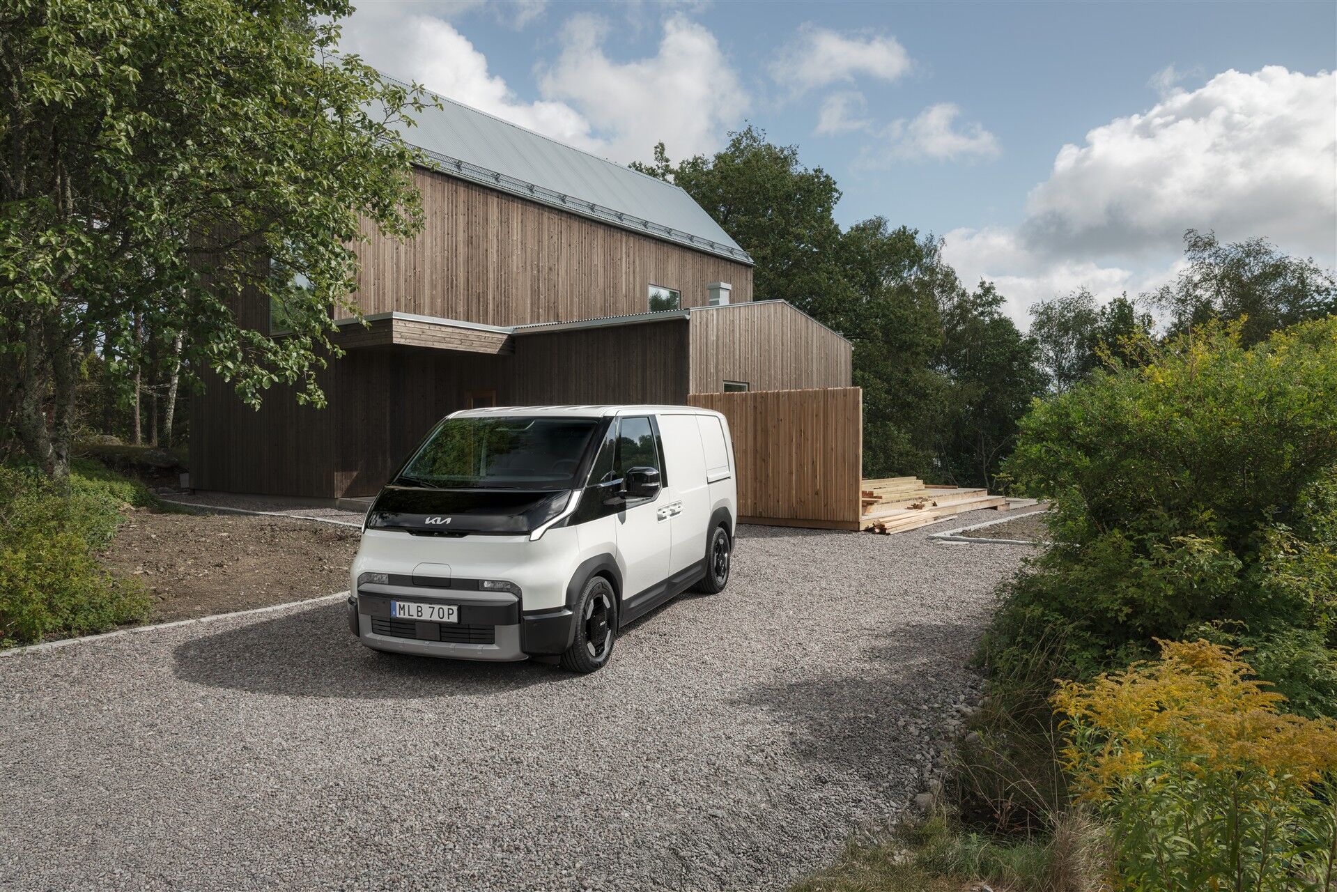 Billede af Kia PV5 Cargo L2H1 EL Standard Range Work 121HK Van Aut.