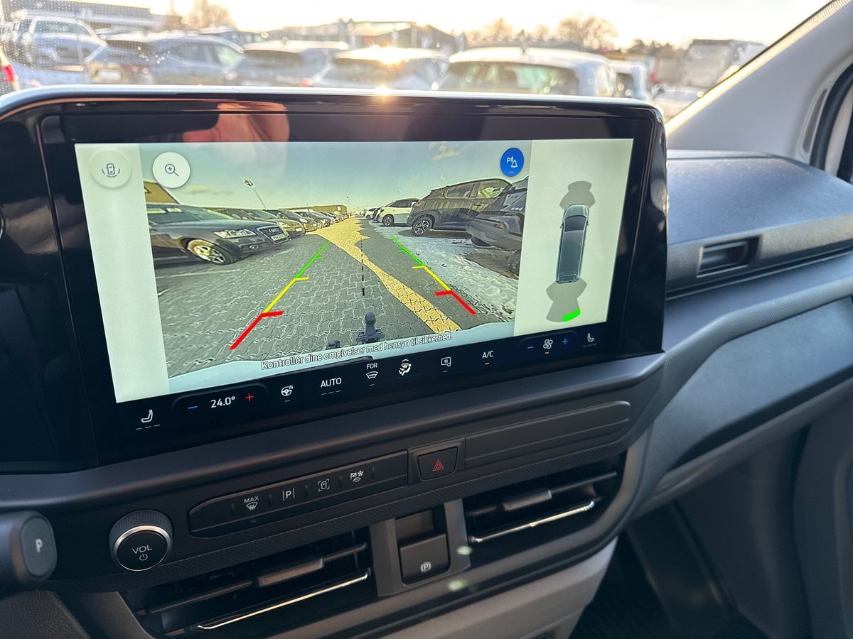 Billede af Ford Transit Custom 320 L2H1 2,0 EcoBlue Limited 170HK Van 8g Aut.