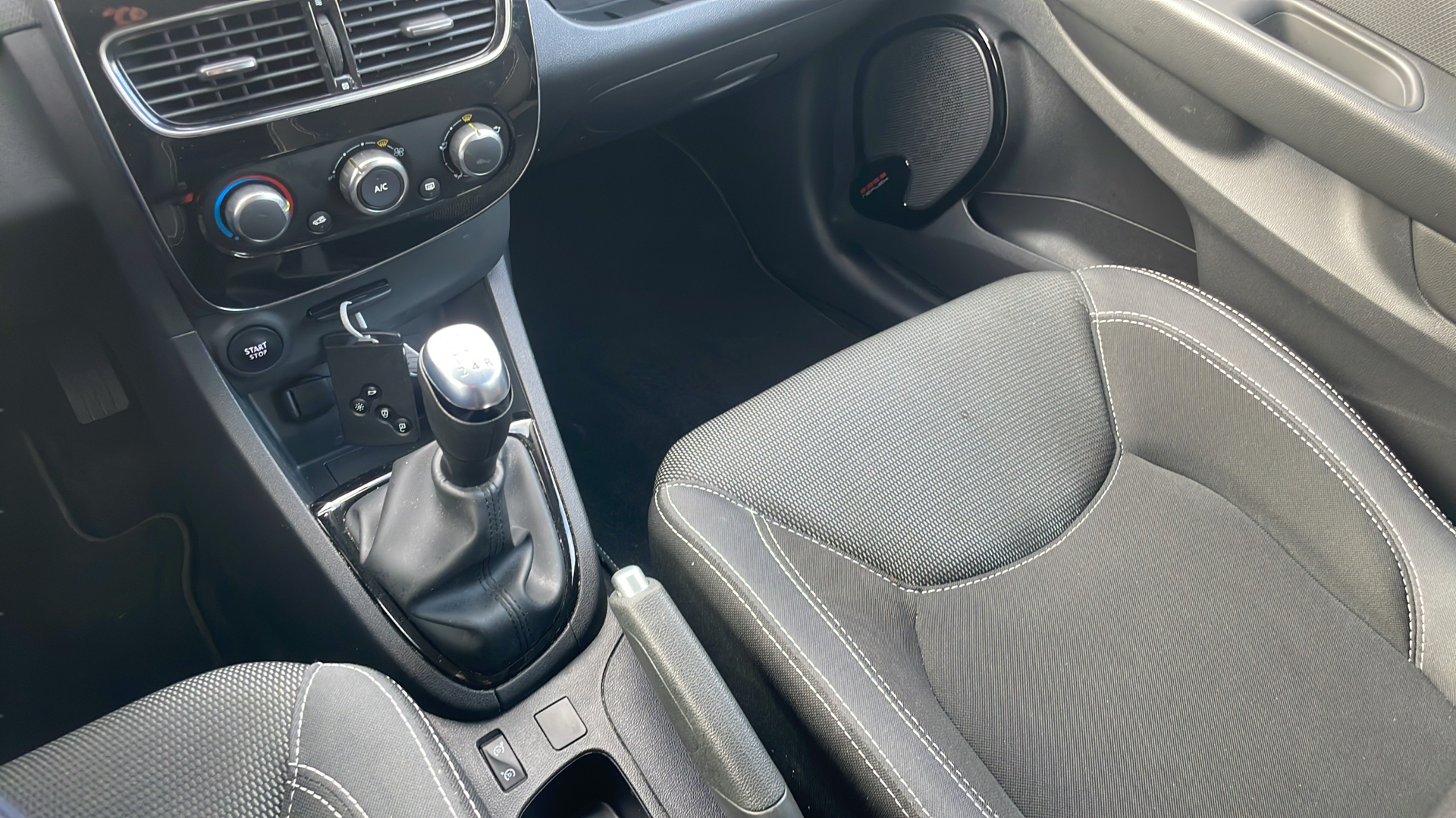 Billede af Renault Clio Sport Tourer 0,9 Energy TCe Zen 90HK Stc