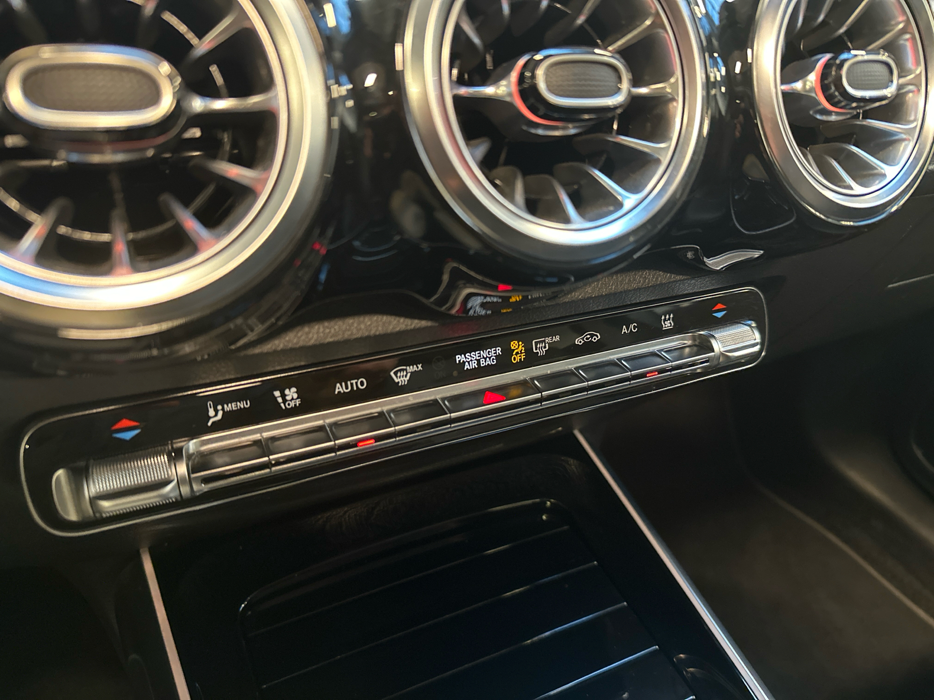 Billede af Mercedes-Benz EQB 300 EL 4Matic 228HK 5d Aut.