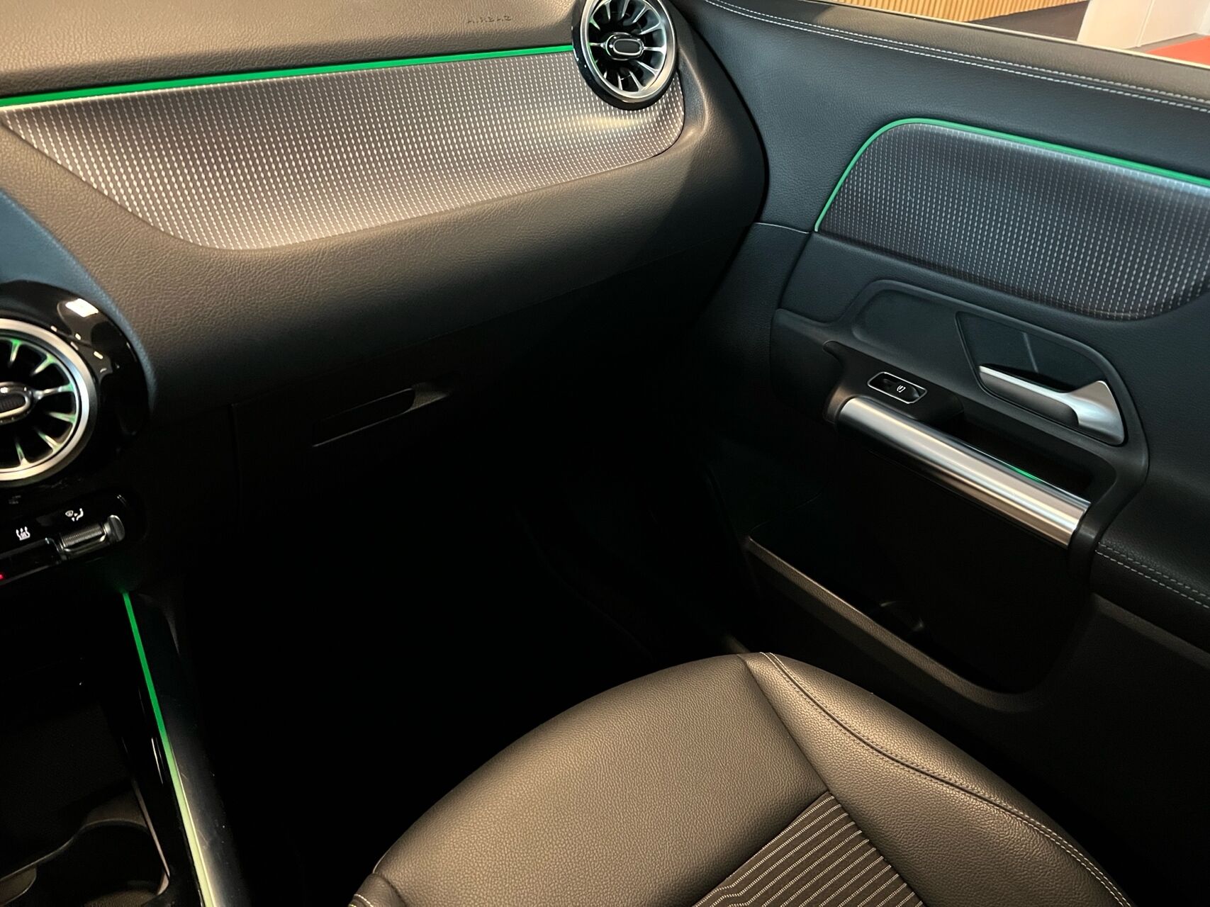 Billede af Mercedes-Benz EQA 250 EL Progressive 190HK 5d Aut.