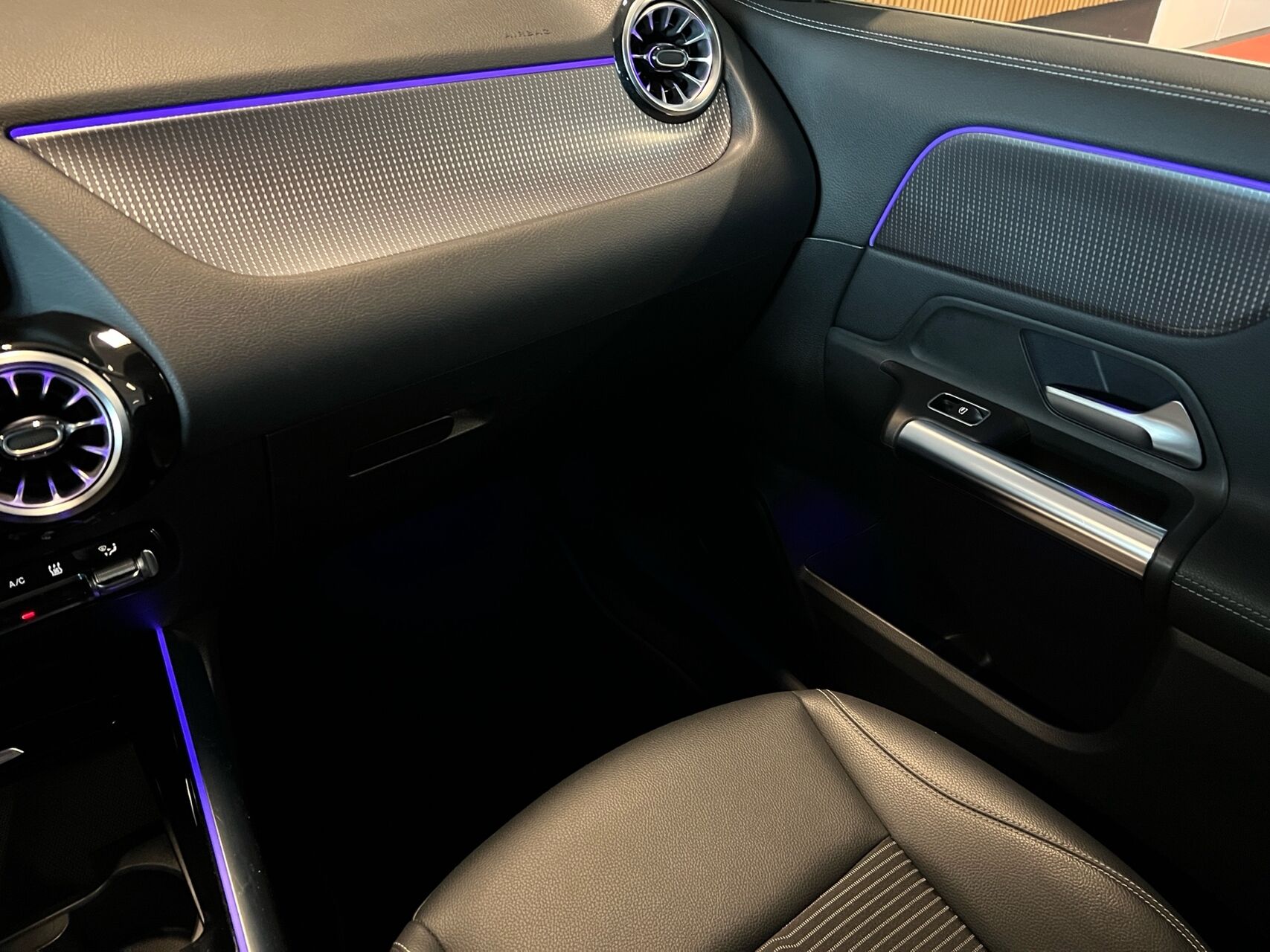 Billede af Mercedes-Benz EQA 250 EL Progressive 190HK 5d Aut.