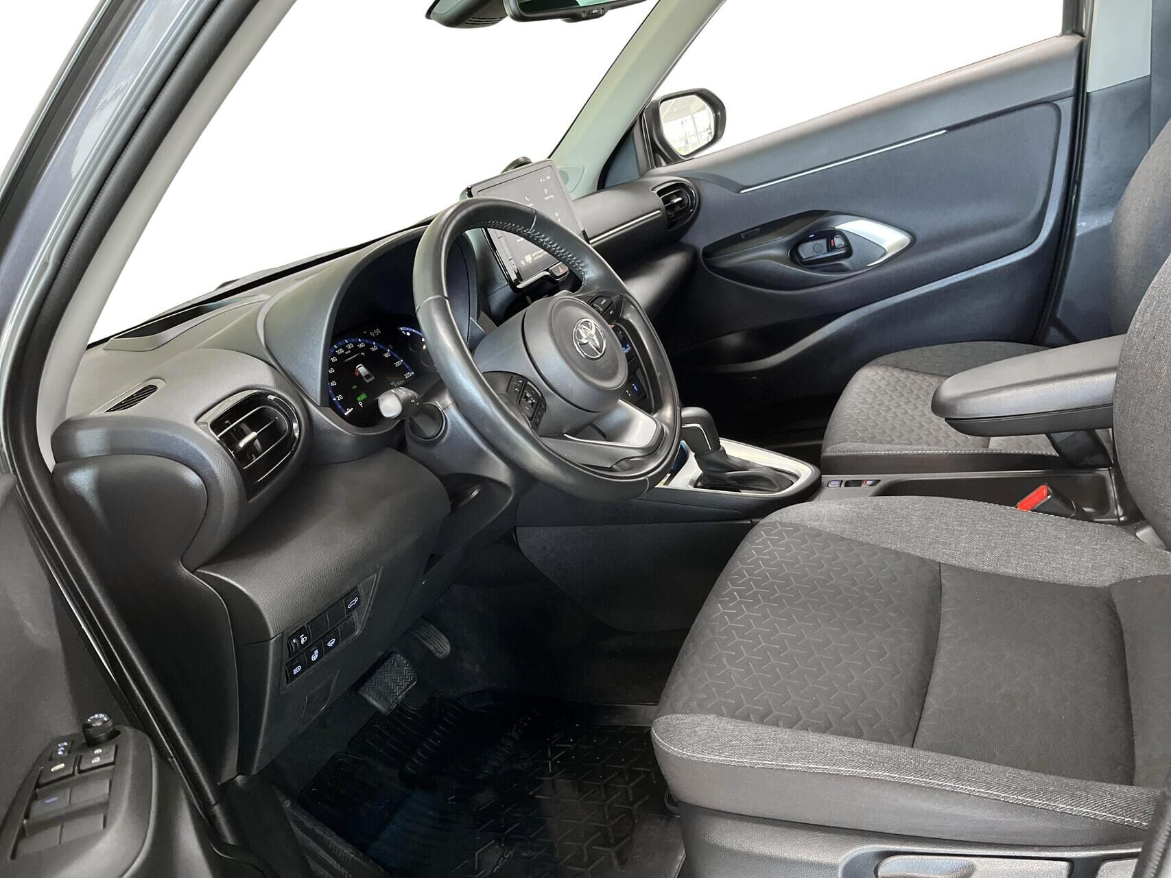 Billede af Toyota Yaris Cross 1,5 Hybrid Active Technology 116HK 5d Trinl. Gear