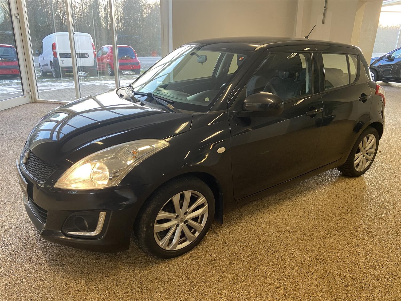 Billede af Suzuki Swift 1,2 Dualjet 16V Club 90HK 5d