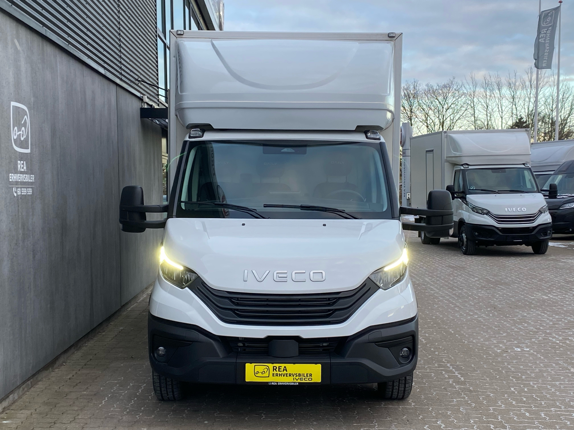 Billede af Iveco Daily 35S18 4100mm 3,0 D 180HK Ladv./Chas. 8g Aut.