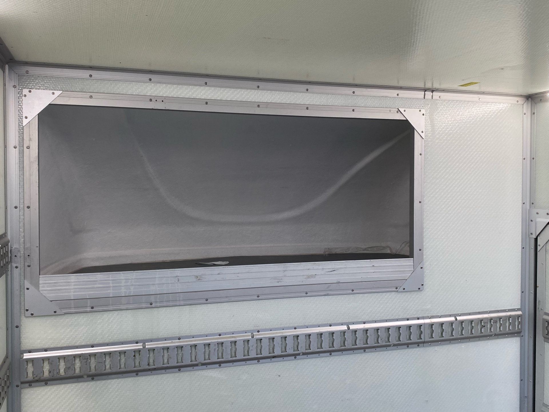 Billede af Iveco Daily 35S18 4100mm 3,0 D 180HK Ladv./Chas. 8g Aut.