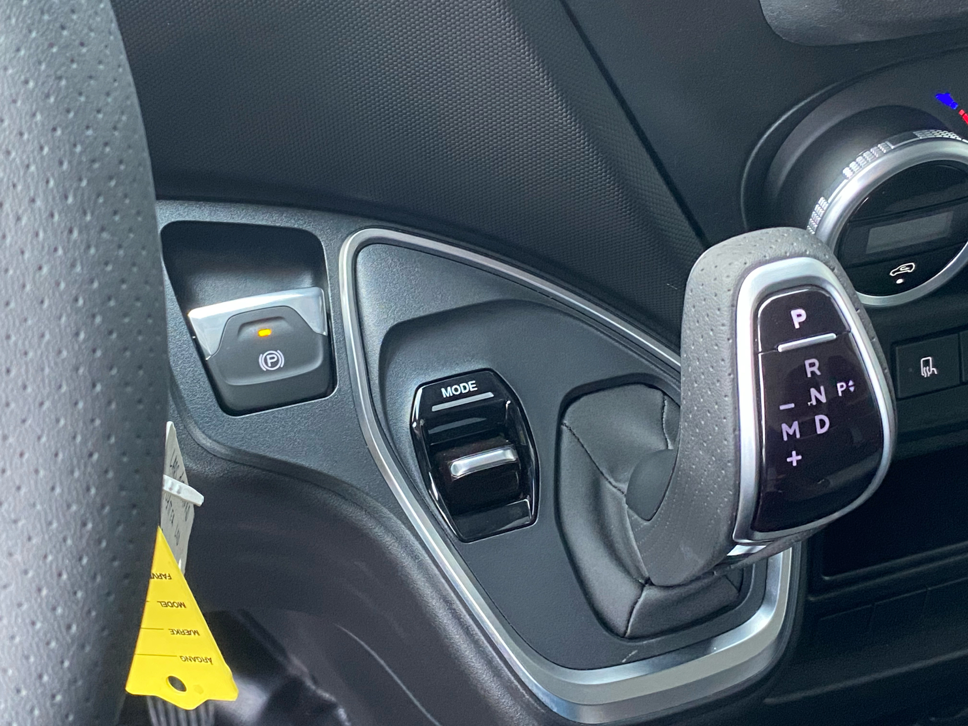 Billede af Iveco Daily 35S18 4100mm 3,0 D 180HK Ladv./Chas. 8g Aut.