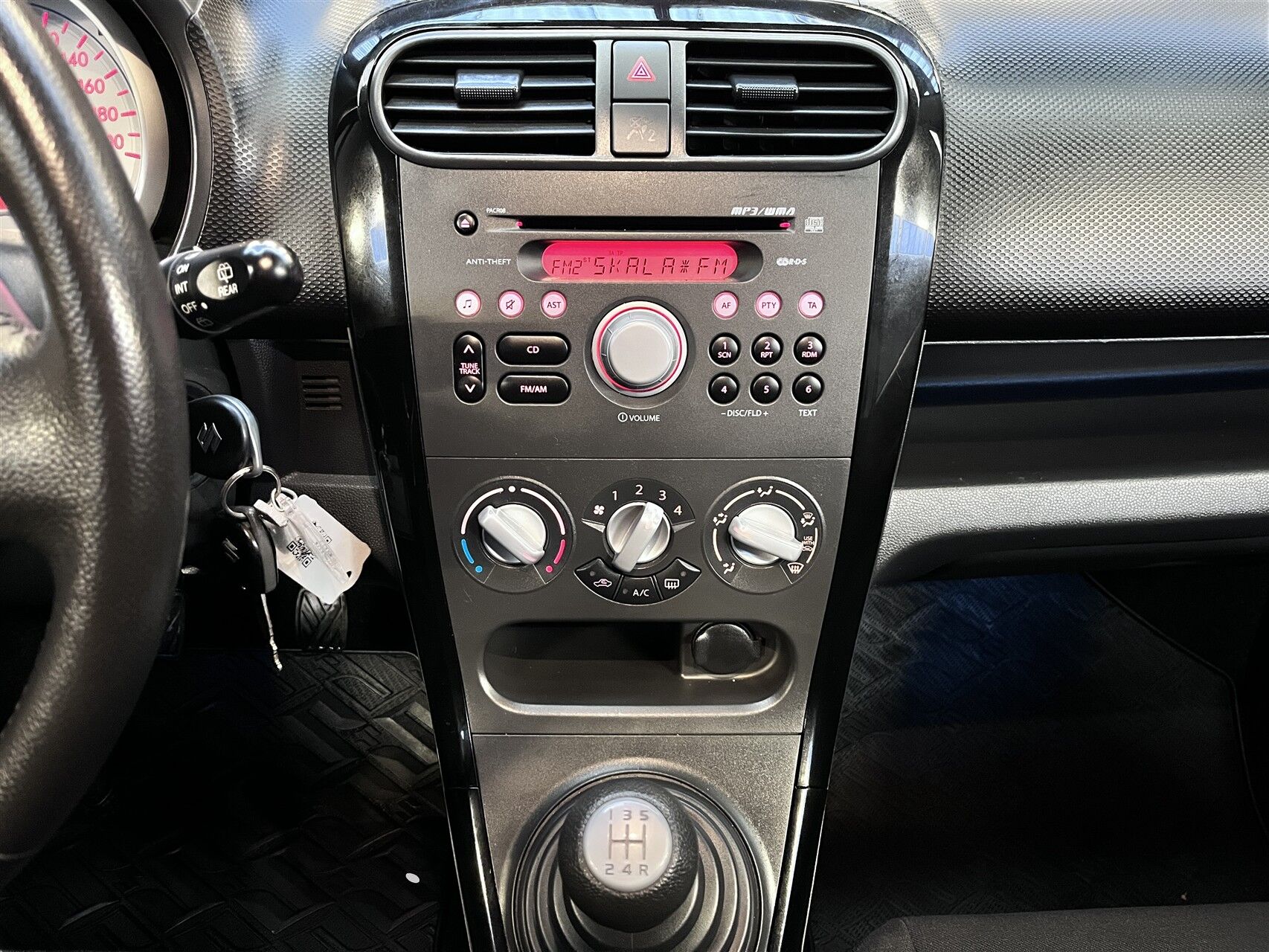 Billede af Suzuki Splash 1,0 12V GLS A/C 68HK 5d