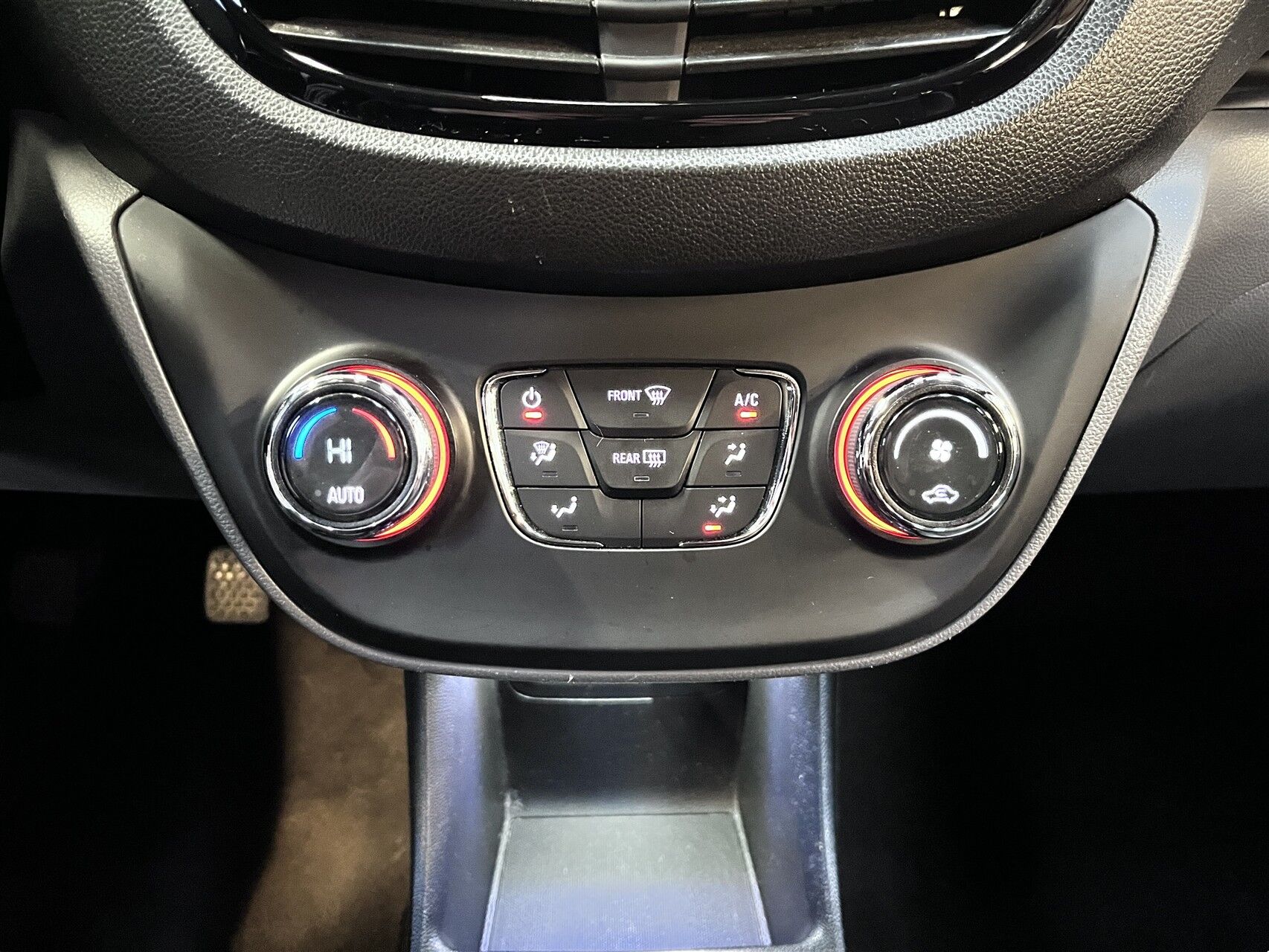 Billede af Opel Karl 1,0 Cosmo 75HK 5d