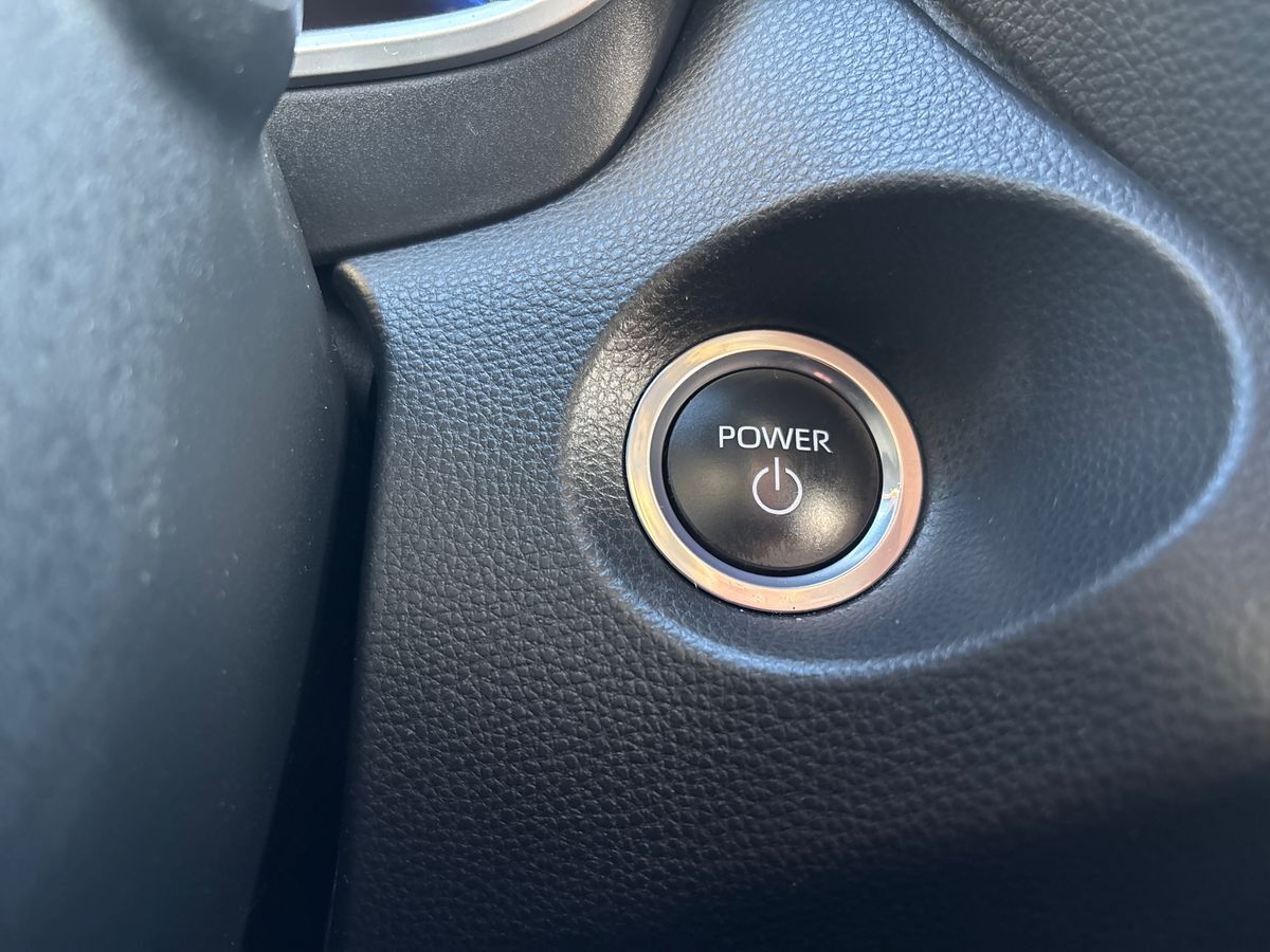 Billede af Toyota Corolla Cross 2,0 Hybrid Style E-CVT 197HK 5d Aut.