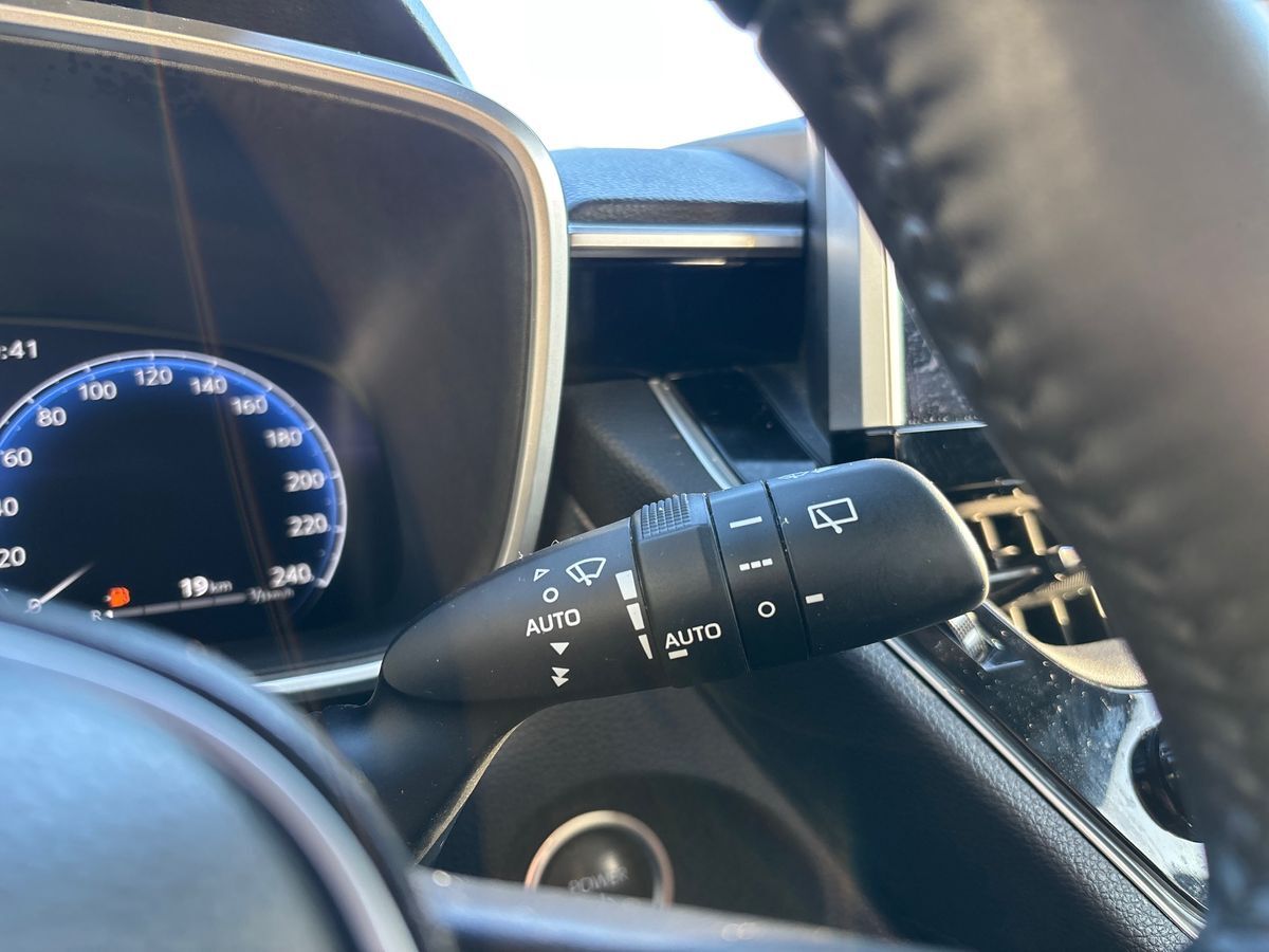 Billede af Toyota Corolla Cross 2,0 Hybrid Style E-CVT 197HK 5d Aut.