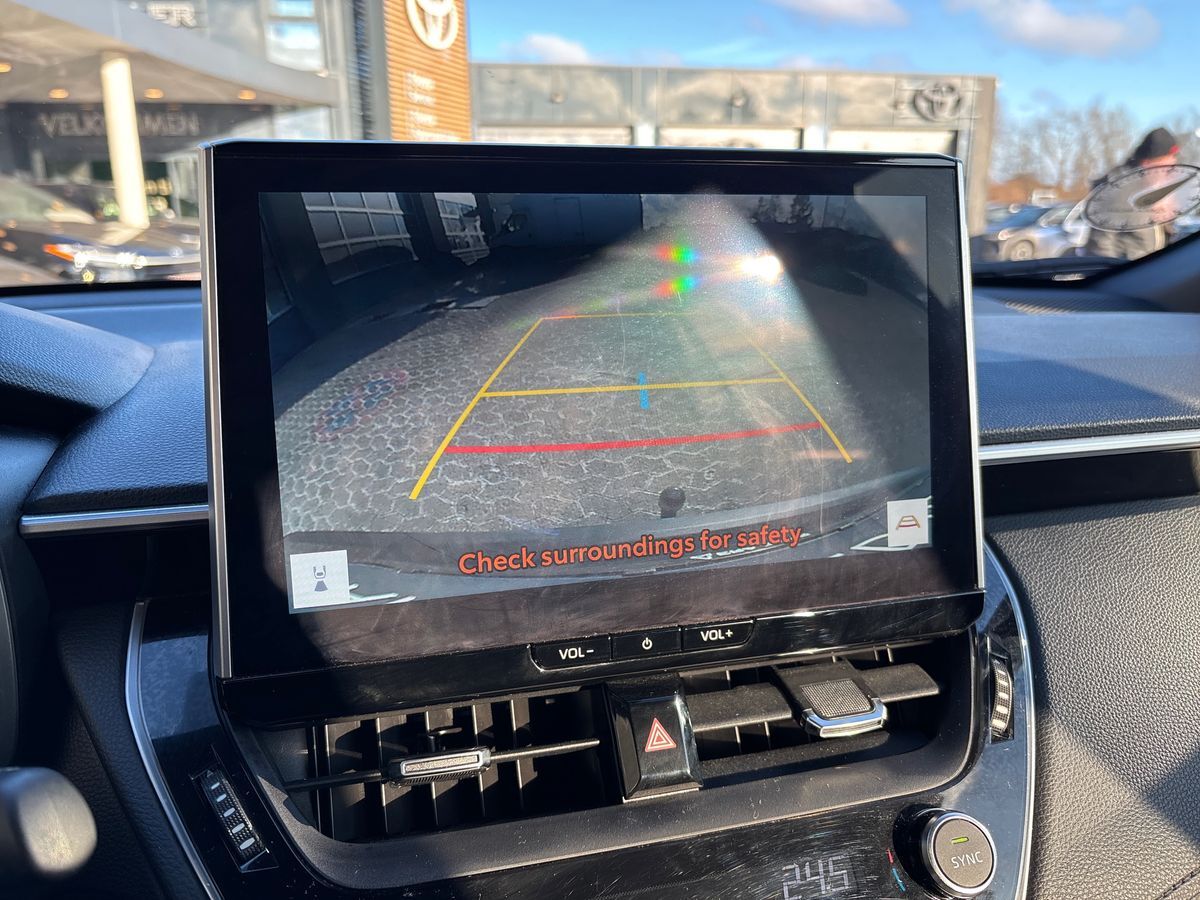 Billede af Toyota Corolla Cross 2,0 Hybrid Style E-CVT 197HK 5d Aut.