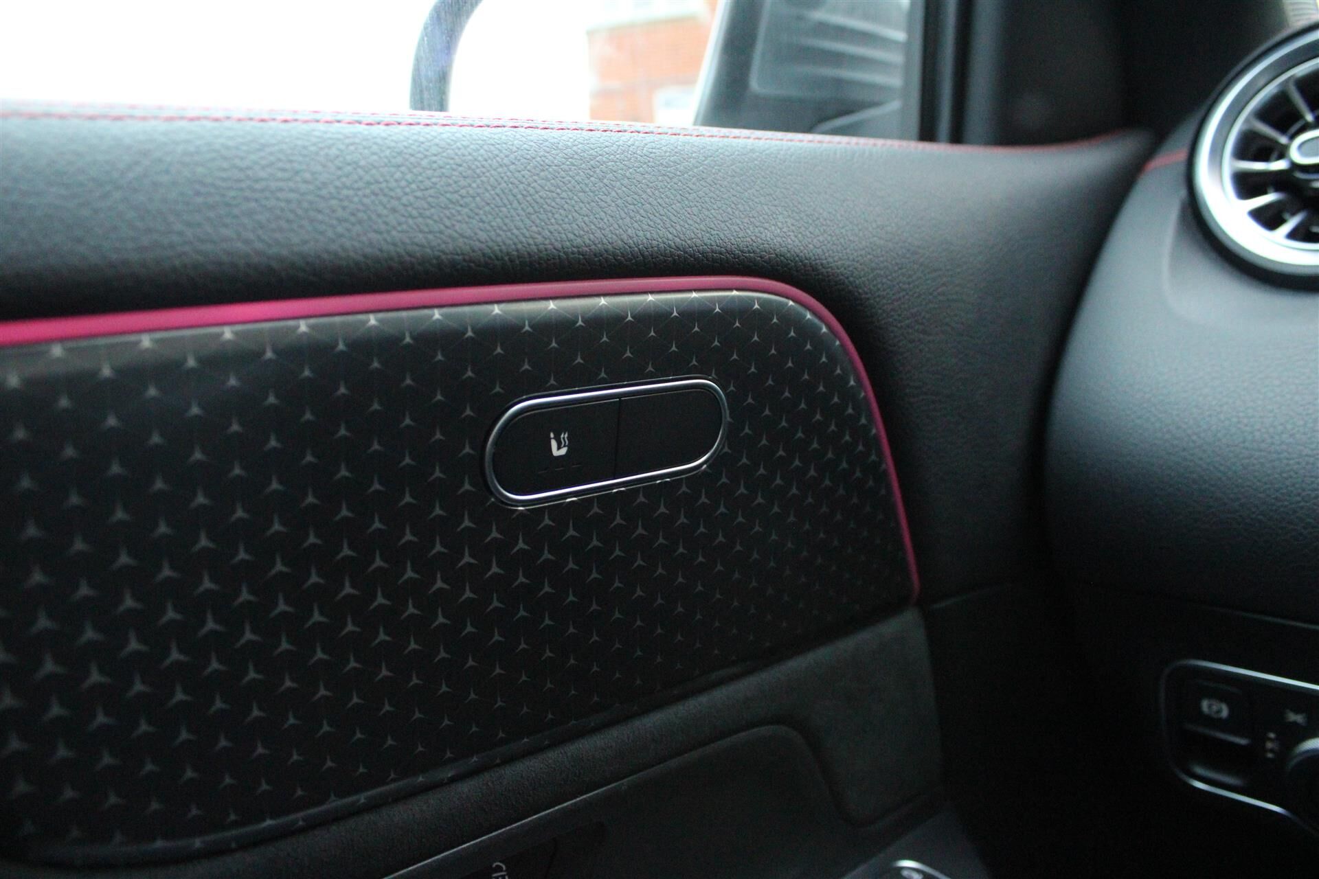 Billede af Mercedes-Benz EQA 350 EL AMG Advance 4Matic 292HK 5d Aut.