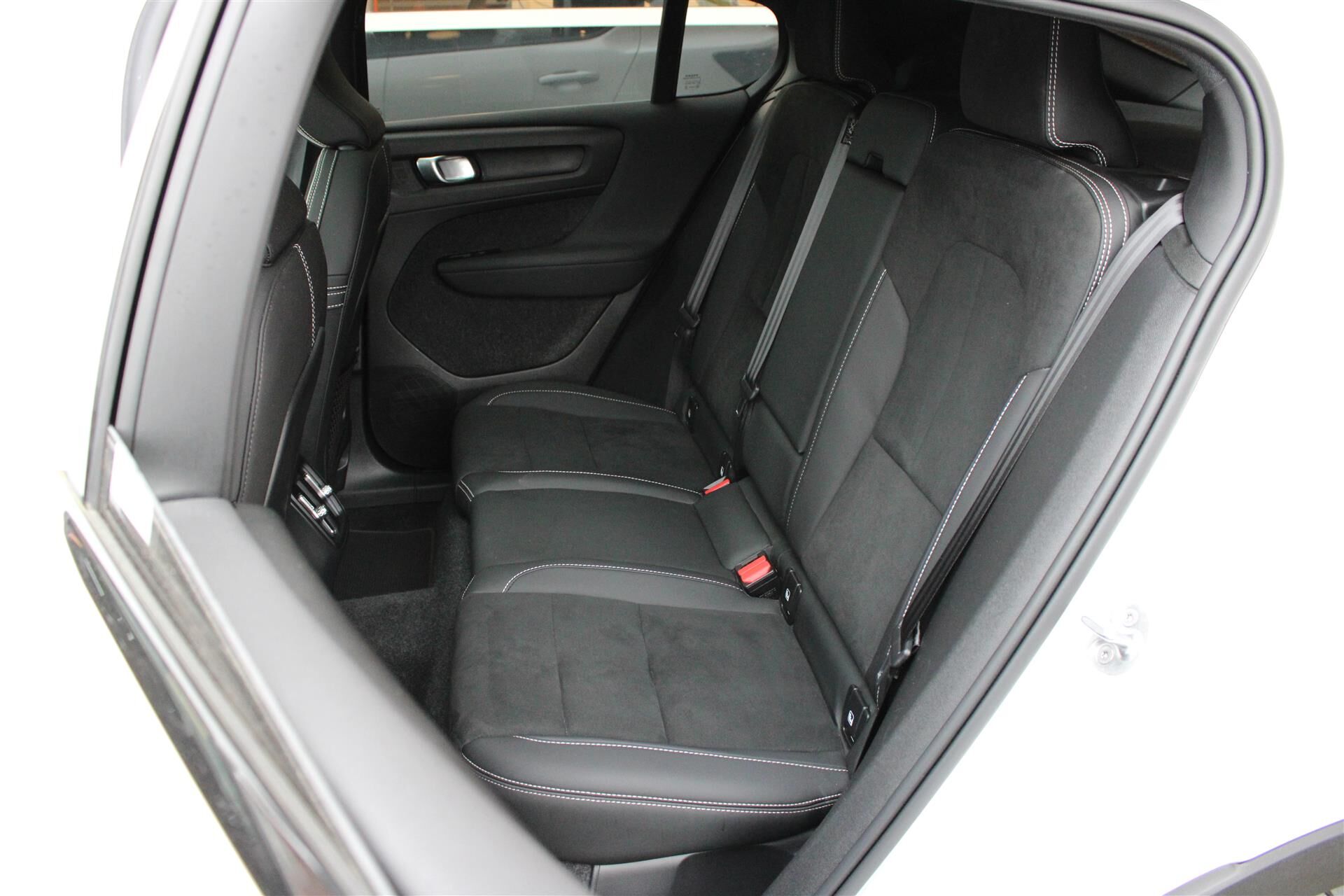 Billede af Volvo C40 P8 Recharge Twin Ultimate AWD 408HK 4d Aut.