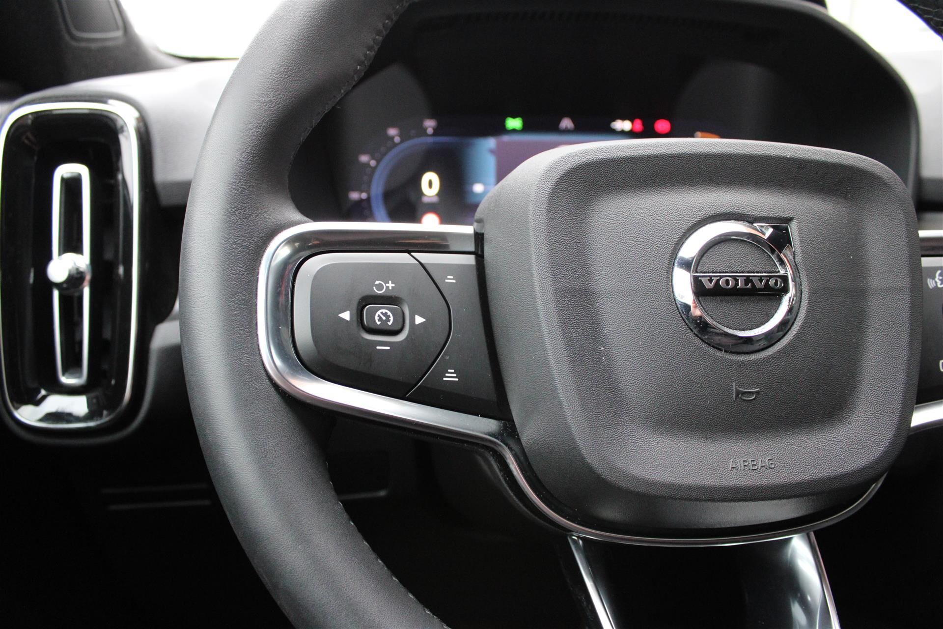 Billede af Volvo C40 P8 Recharge Twin Ultimate AWD 408HK 4d Aut.