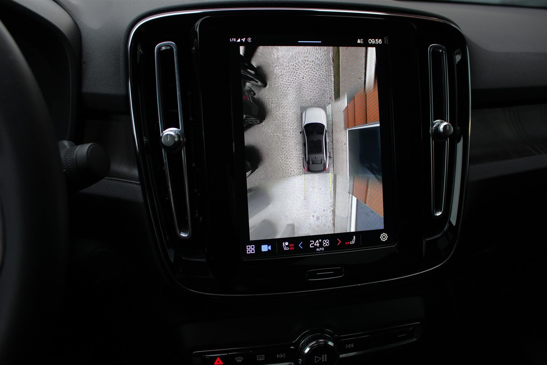 Billede af Volvo C40 P8 Recharge Twin Ultimate AWD 408HK 4d Aut.