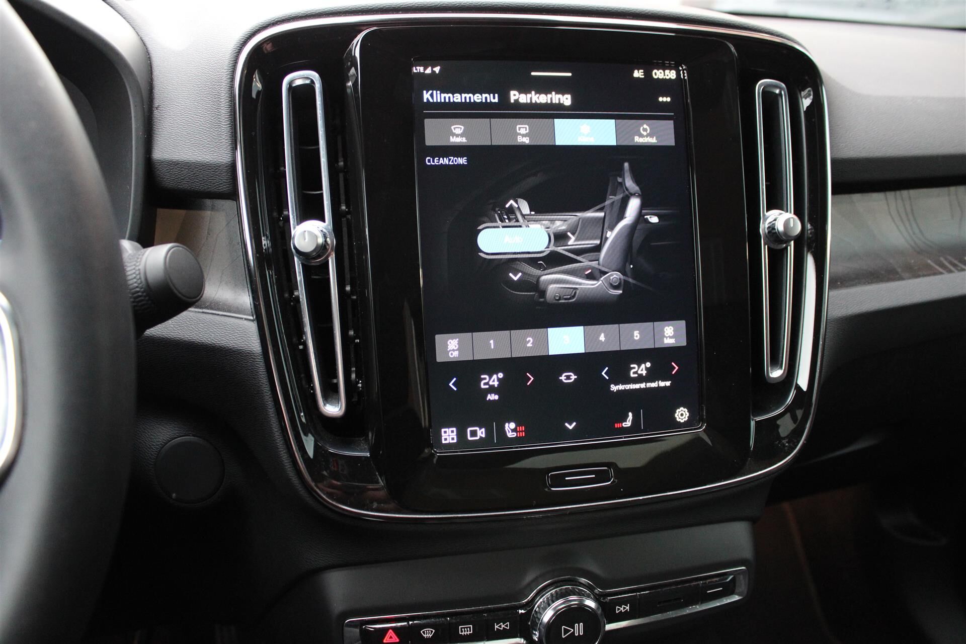 Billede af Volvo C40 P8 Recharge Twin Ultimate AWD 408HK 4d Aut.