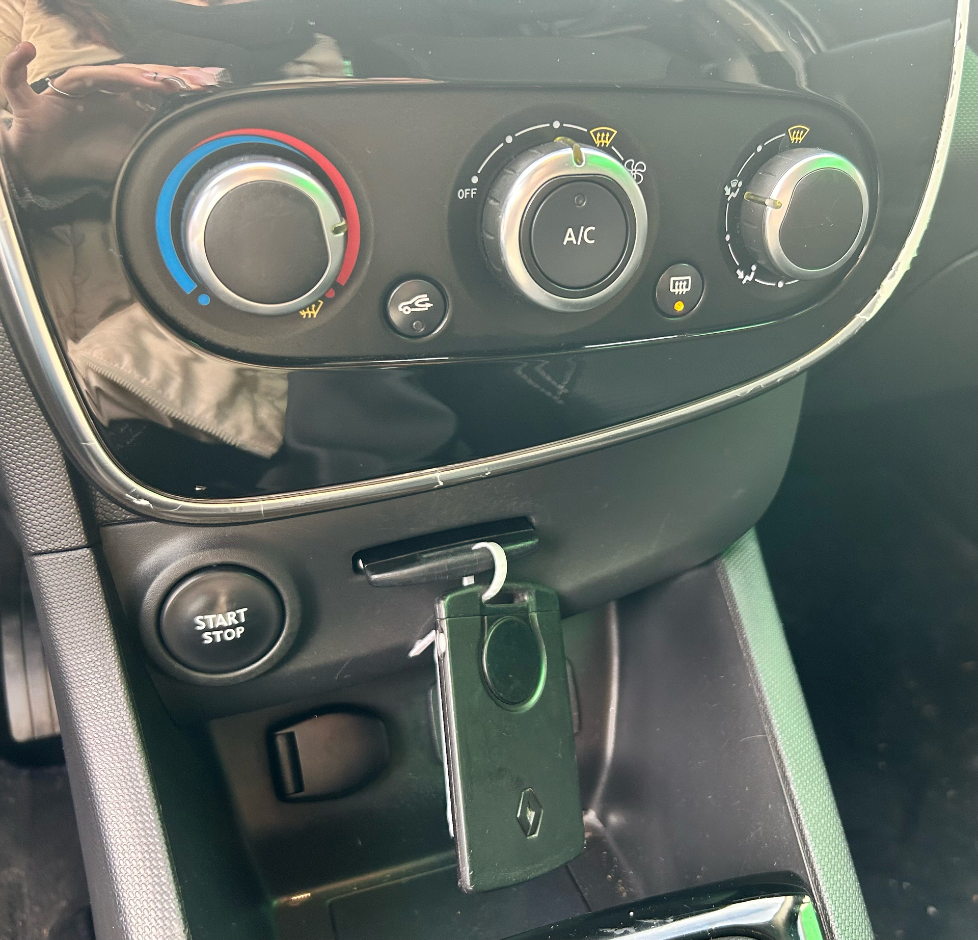 Billede af Renault Clio Sport Tourer 0,9 TCE Expression Energy 90HK Stc