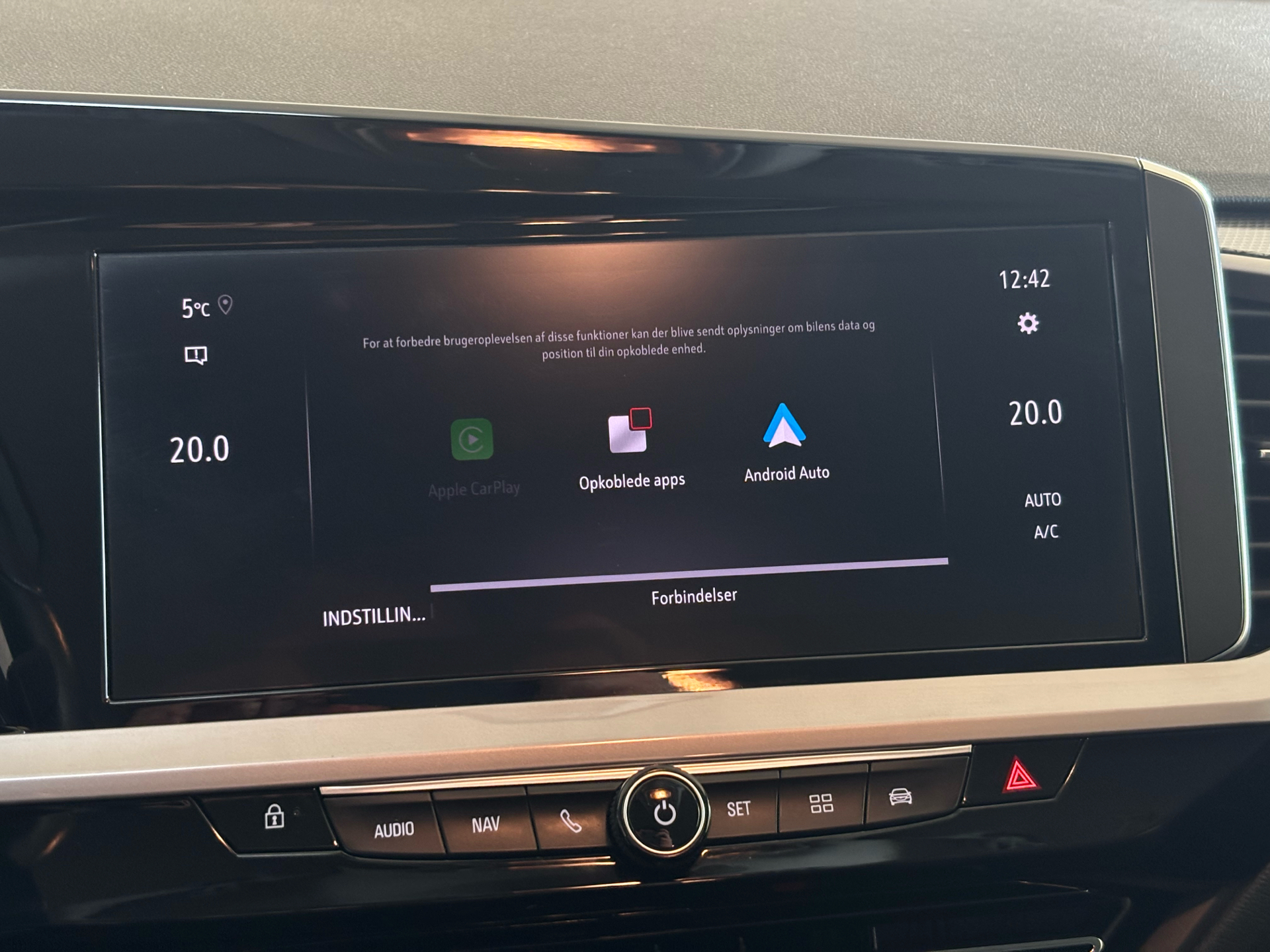 Billede af Opel Grandland 1,5 BlueHDi Elegance EAT8 130HK 5d 8g Aut.