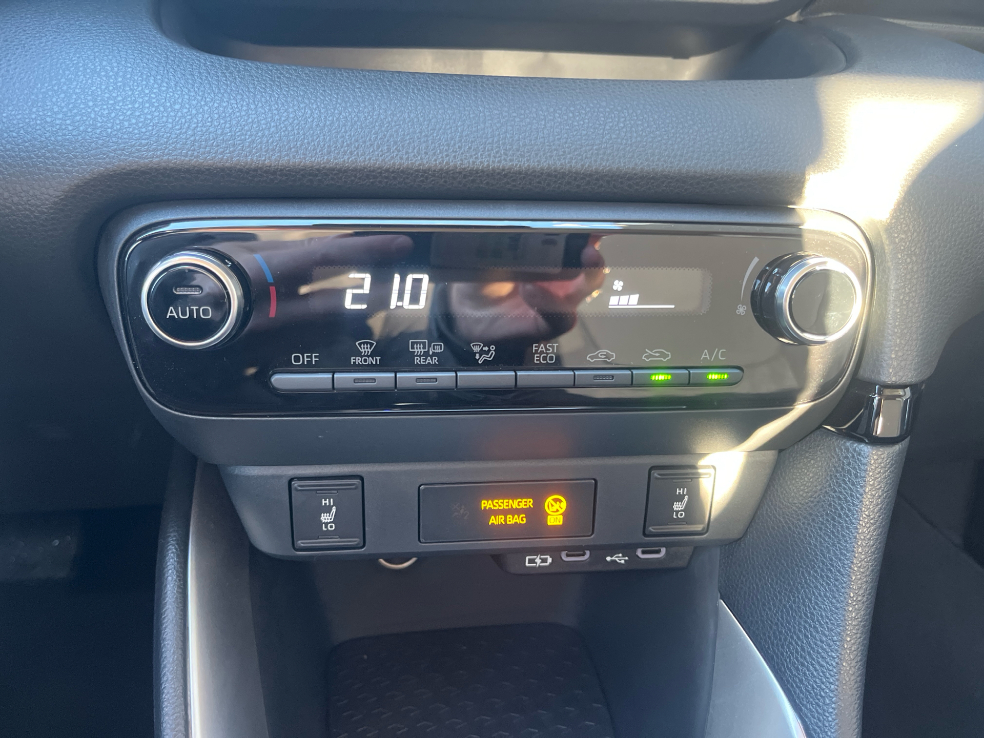 Billede af Mazda 2 1,5 VVT-I  Hybrid Centre-Line CVT 116HK 5d Trinl. Gear