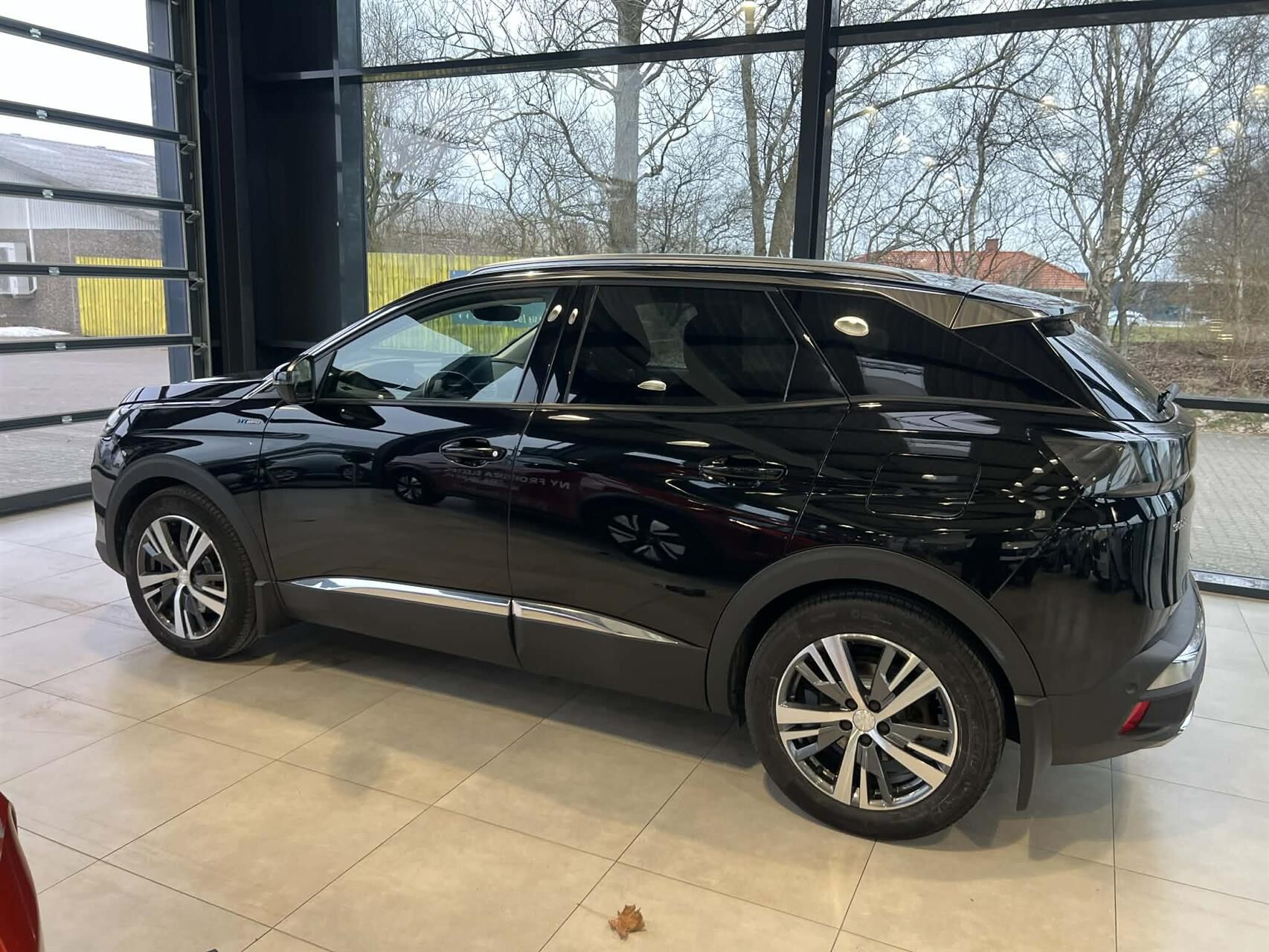 Billede af Peugeot 3008 1,6 PureTech  Plugin-hybrid Allure Pack EAT8 225HK 5d 8g Aut.