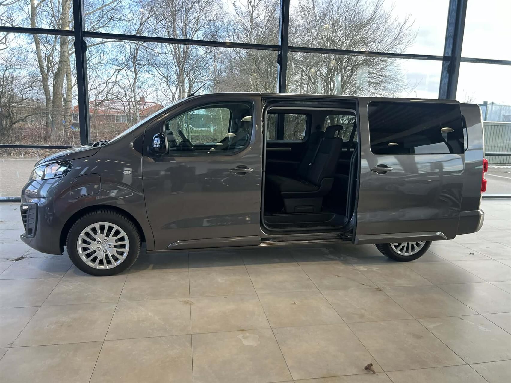 Billede af Opel Zafira-e Life L3 EL Shuttle 136HK Aut.