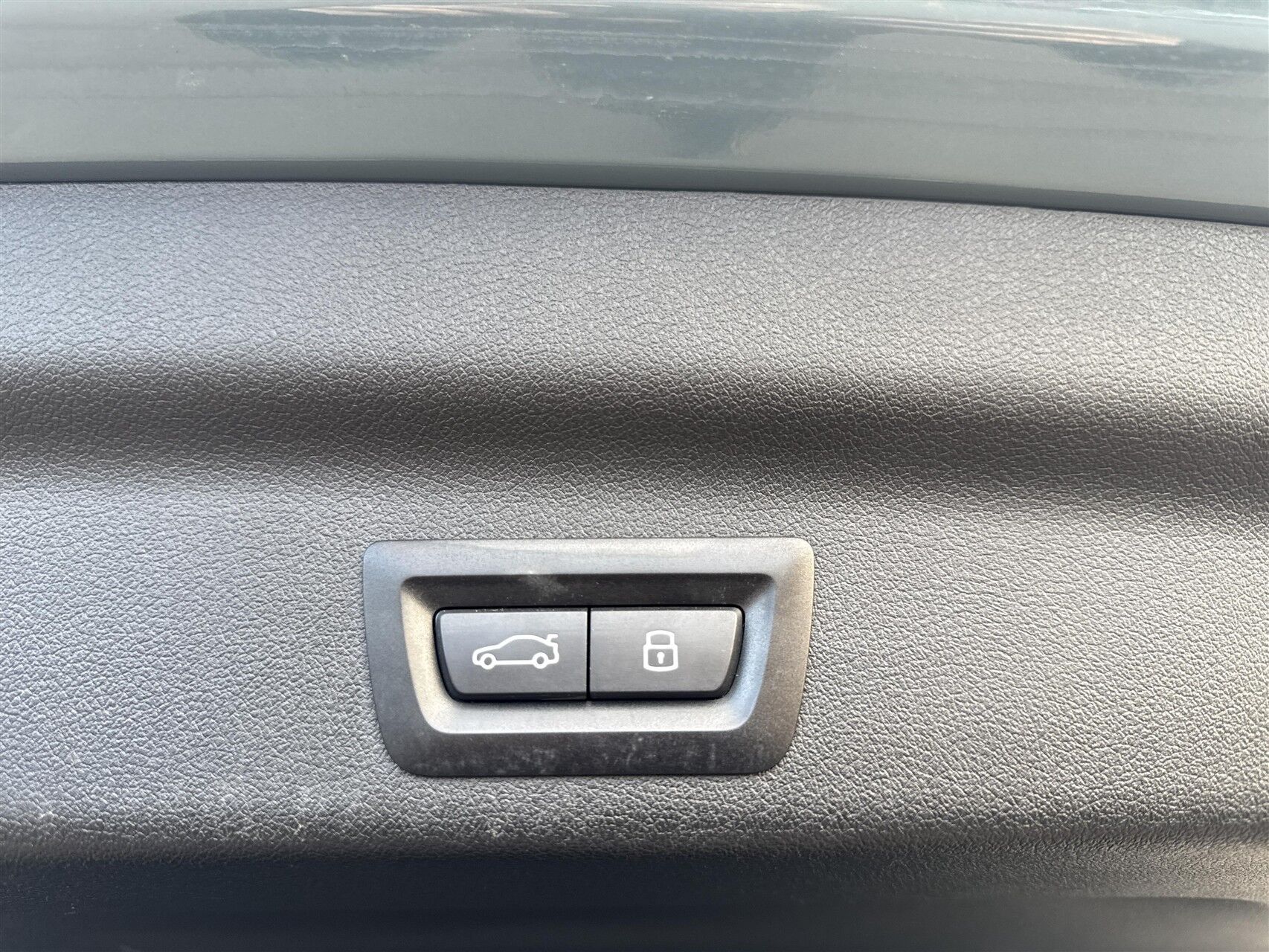 Billede af BMW iX1 xDrive30 EL xLine 4x4 313HK 5d Aut.