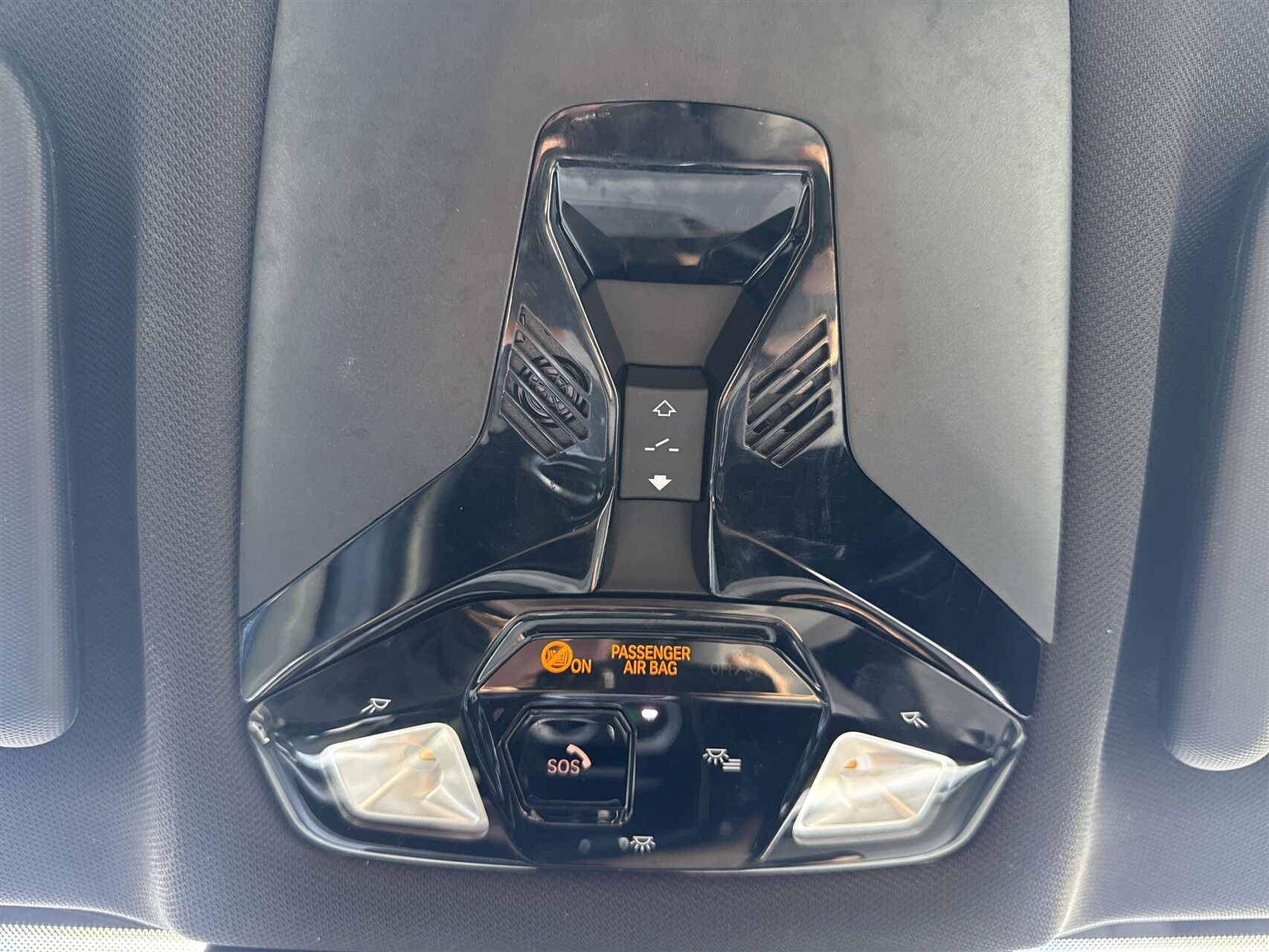 Billede af BMW iX1 xDrive30 EL xLine 4x4 313HK 5d Aut.