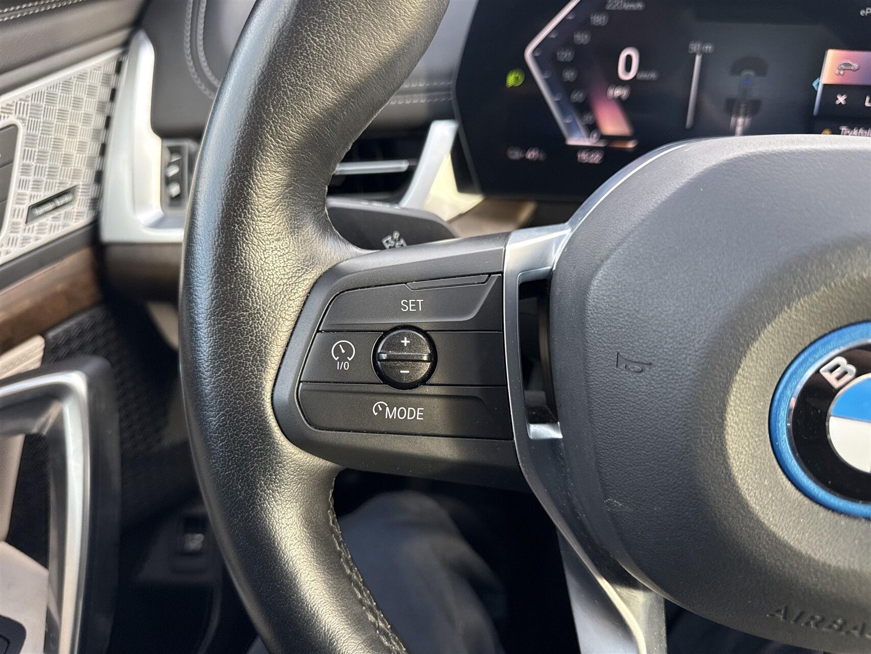 Billede af BMW iX1 xDrive30 EL xLine 4x4 313HK 5d Aut.