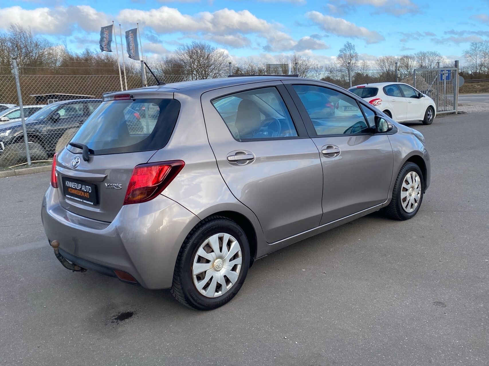 Billede af Toyota Yaris 1,3 VVT-I T2 100HK 5d 6g