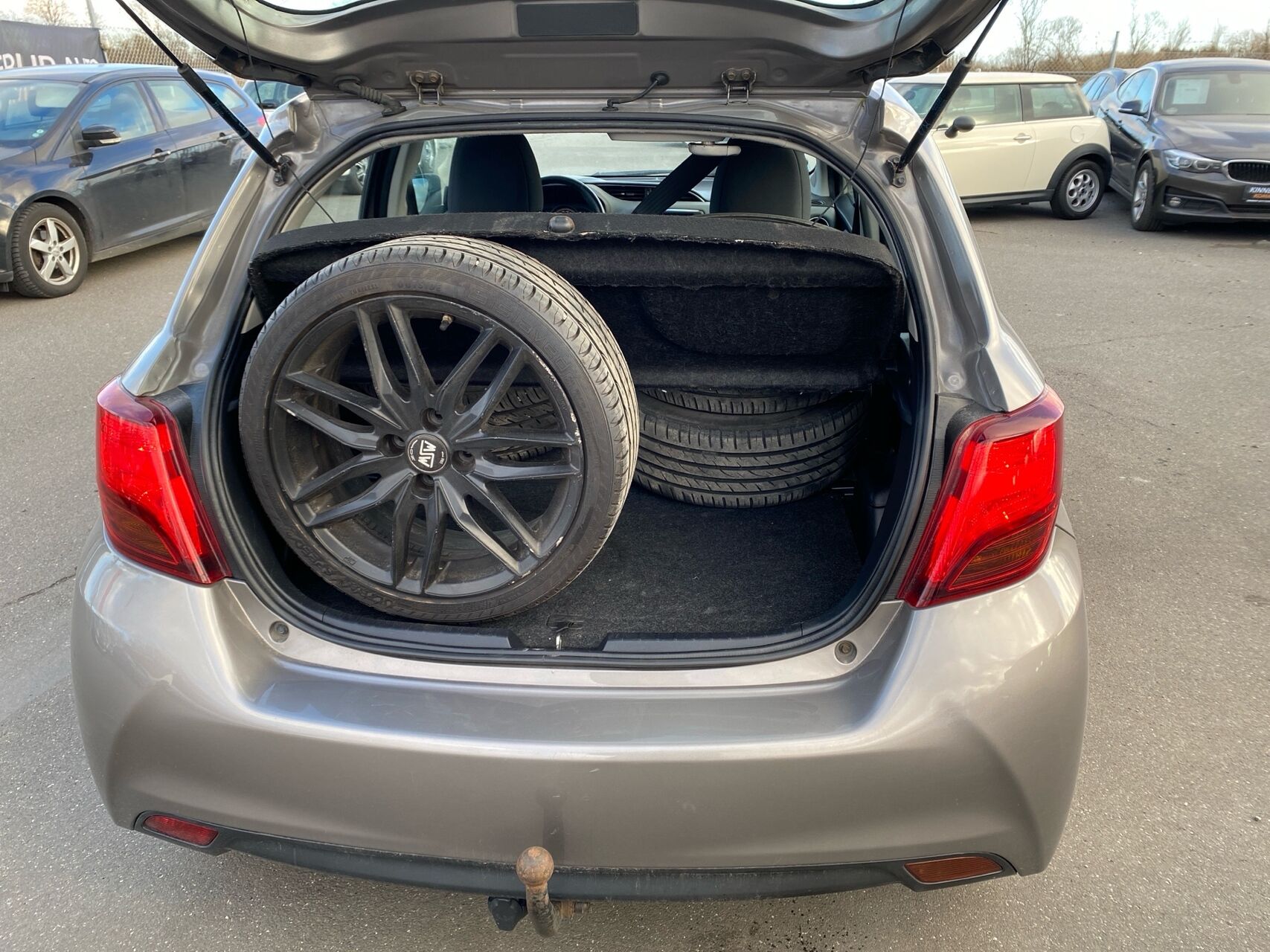 Billede af Toyota Yaris 1,3 VVT-I T2 100HK 5d 6g