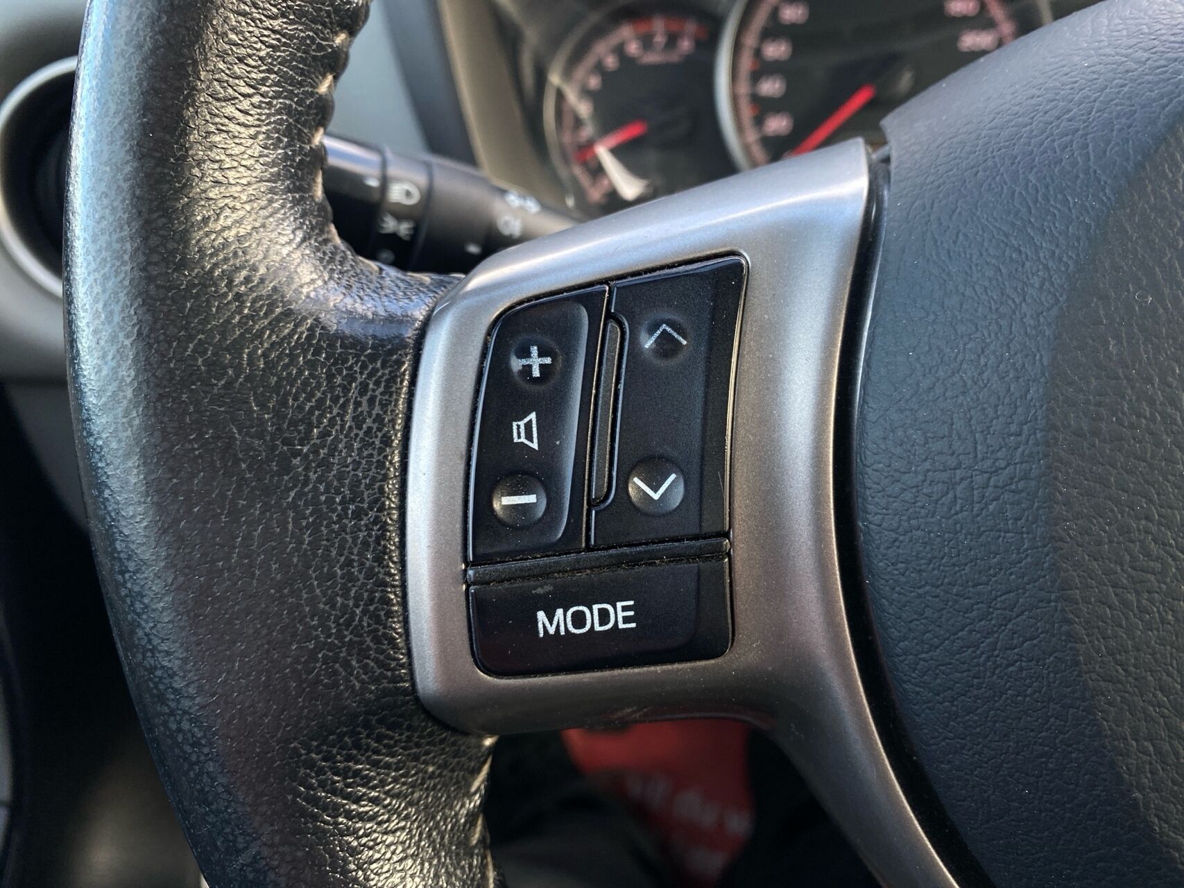 Billede af Toyota Yaris 1,3 VVT-I T2 100HK 5d 6g