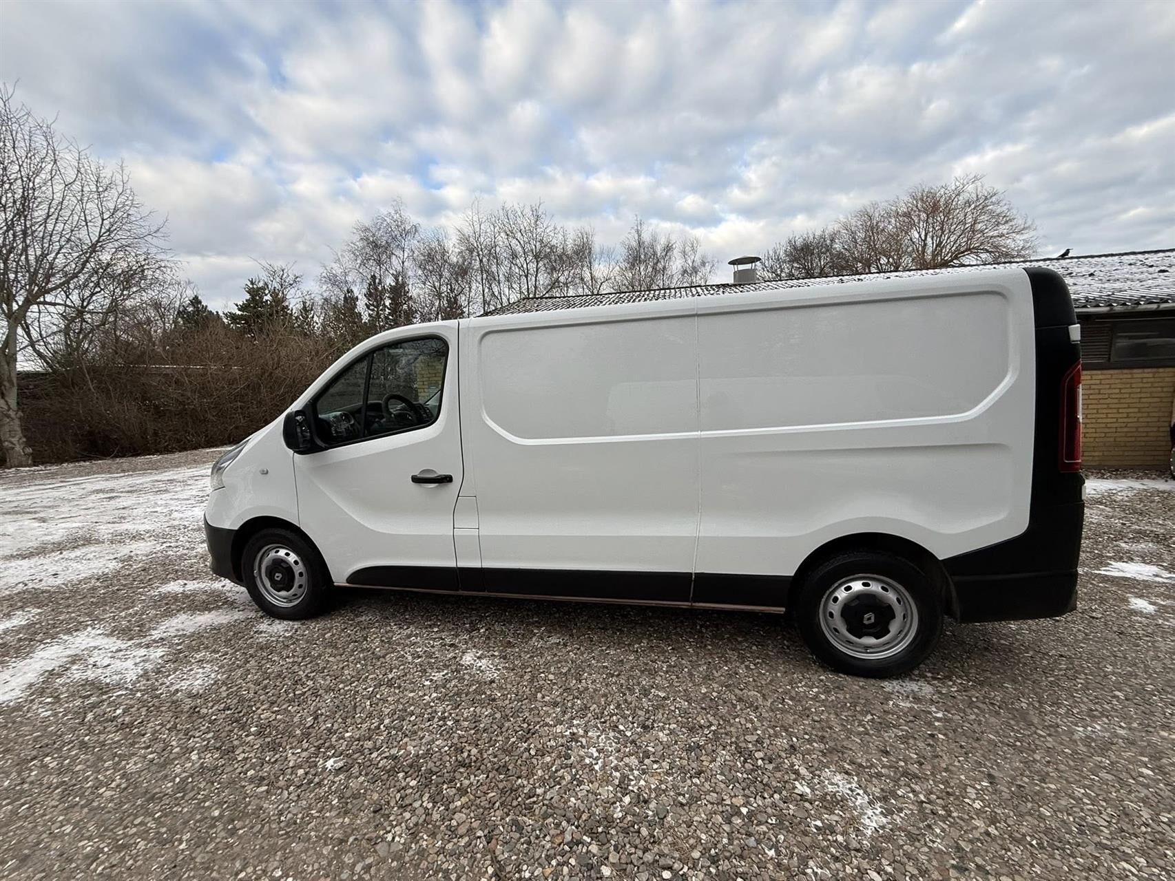 Billede af Renault Trafic T29 L2H2 1,6 DCI 120HK Van 6g