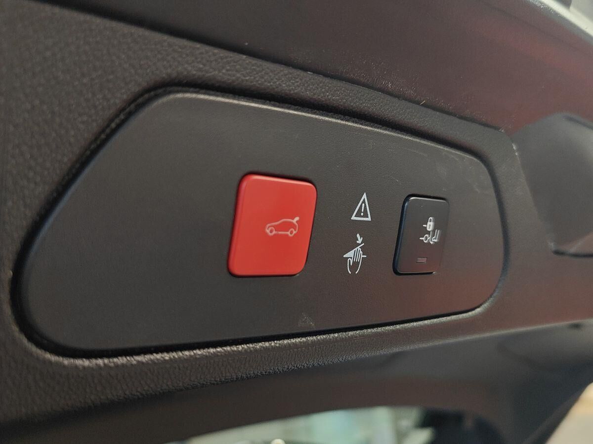 Billede af Opel Grandland X 1,6 PHEV  Plugin-hybrid Ultimate 225HK 5d 8g Aut.