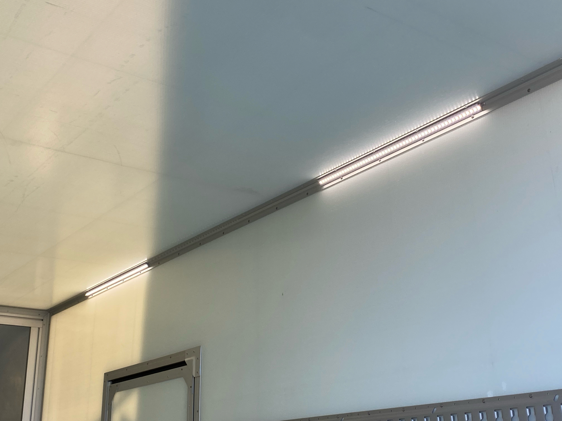 Billede af Iveco Daily 35S18 4100mm 3,0 D 180HK Ladv./Chas. 8g Aut.