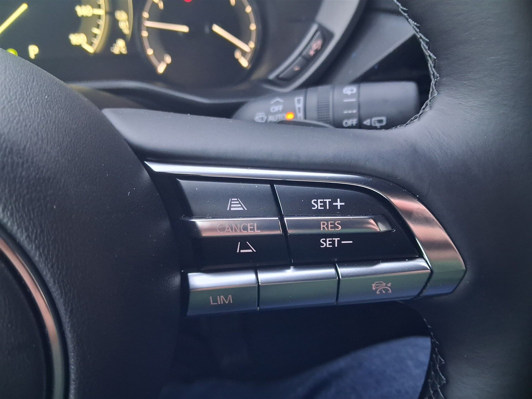 Billede af Mazda MX-30 0,8 e-Skyactiv R-EV  Plugin-hybrid Exclusive-Line 170HK 5d Trinl. Gear