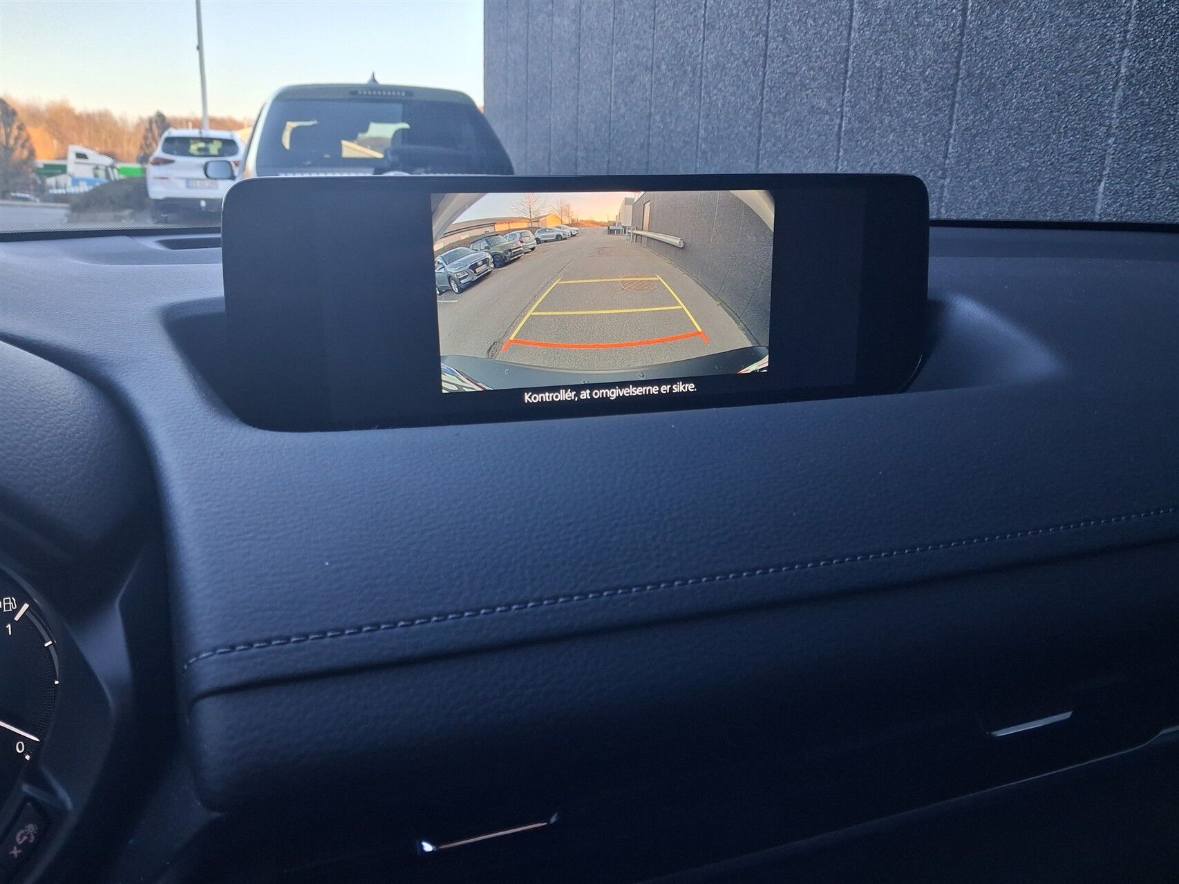 Billede af Mazda MX-30 0,8 e-Skyactiv R-EV  Plugin-hybrid Exclusive-Line 170HK 5d Trinl. Gear