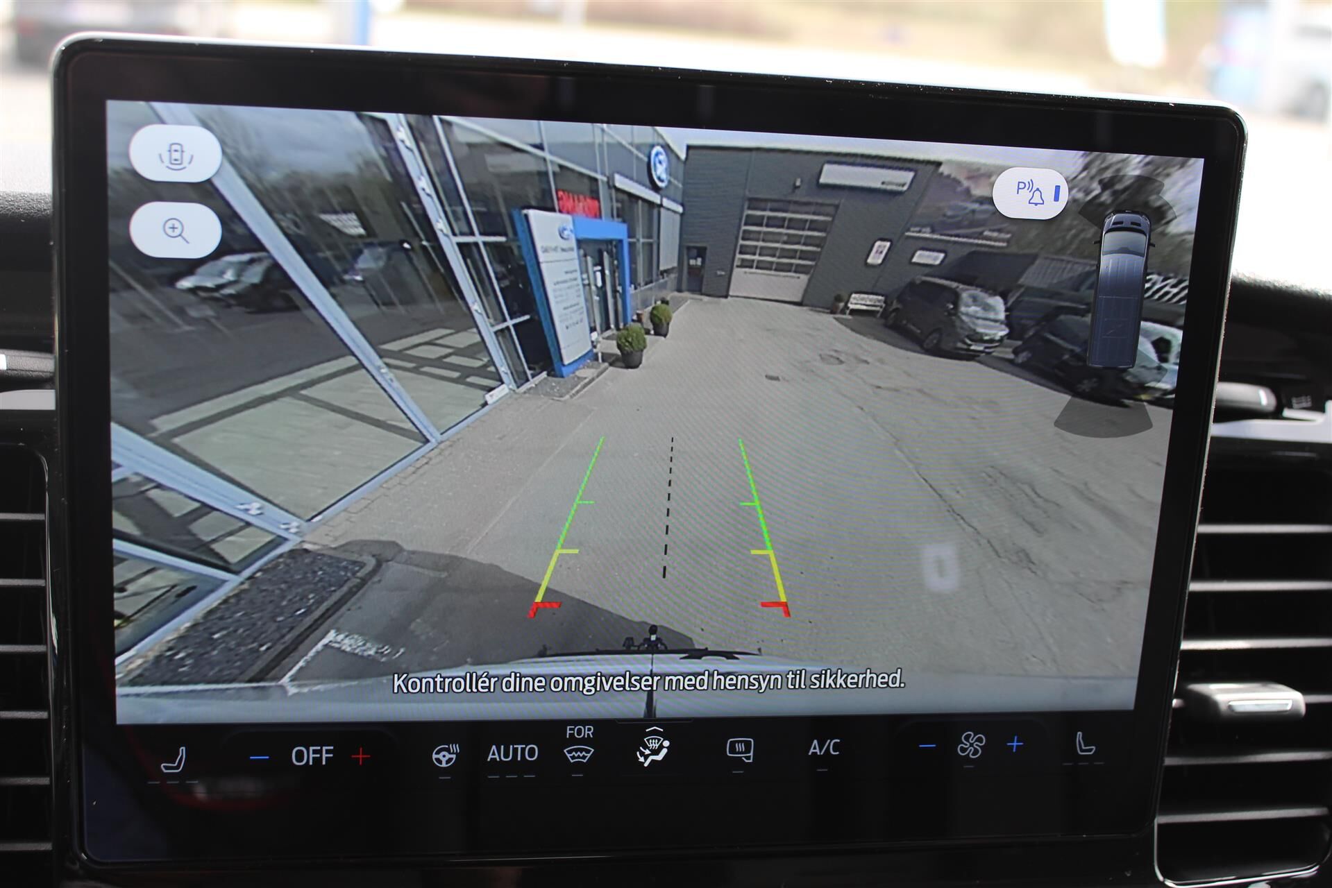 Billede af Ford Transit 350 L3H2 2,0 TDCi Trend 130HK Van 8g Aut.