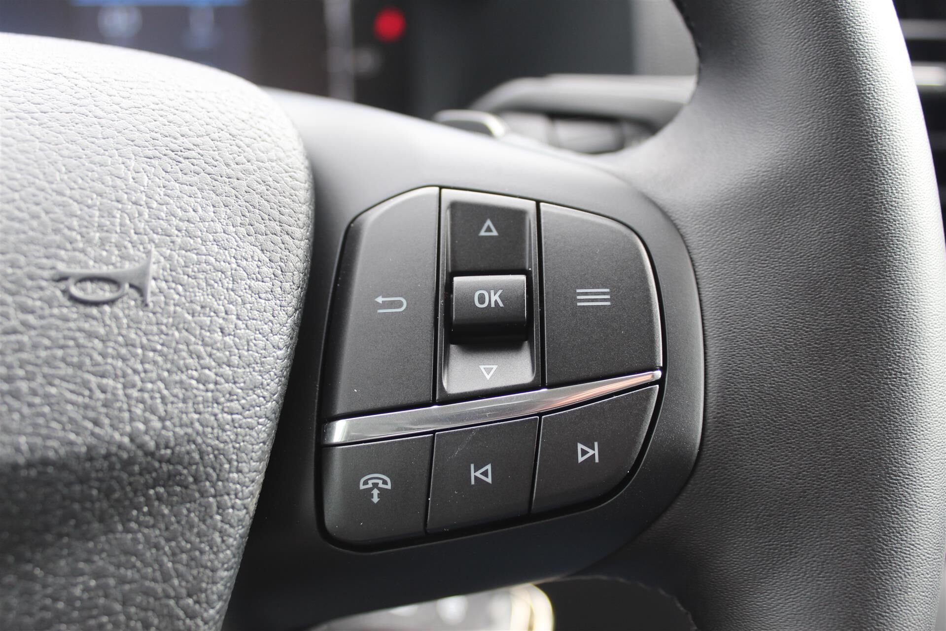 Billede af Ford Transit 350 L3H2 2,0 TDCi Trend 130HK Van 8g Aut.