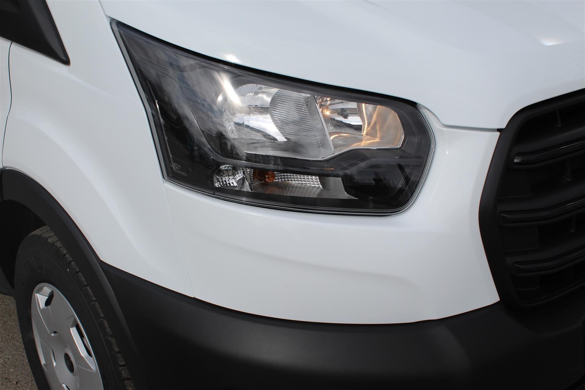 Billede af Ford Transit 350 L3H2 2,0 TDCi Trend 130HK Van 8g Aut.