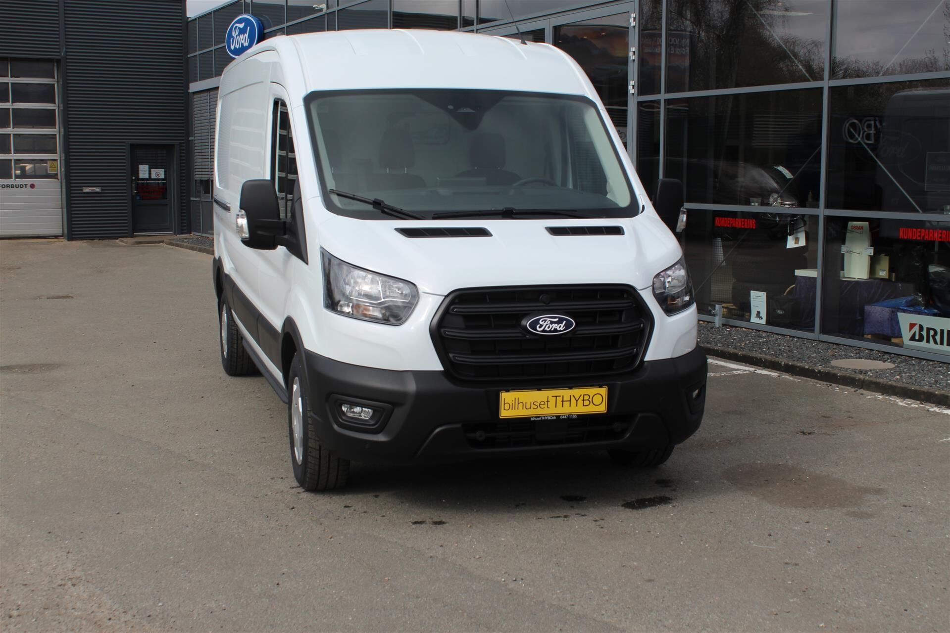 Billede af Ford Transit 350 L3H2 2,0 TDCi Trend 130HK Van 8g Aut.
