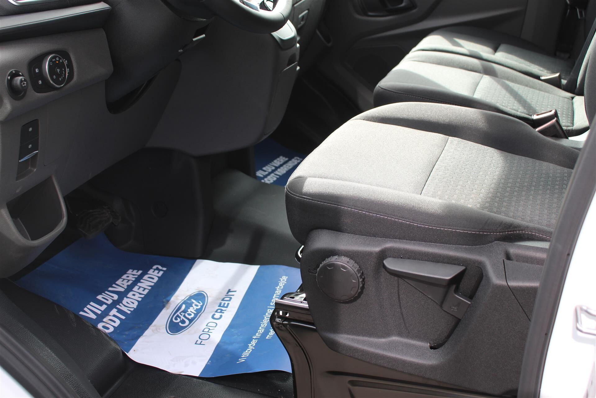 Billede af Ford Transit 350 L3H2 2,0 TDCi Trend 130HK Van 8g Aut.