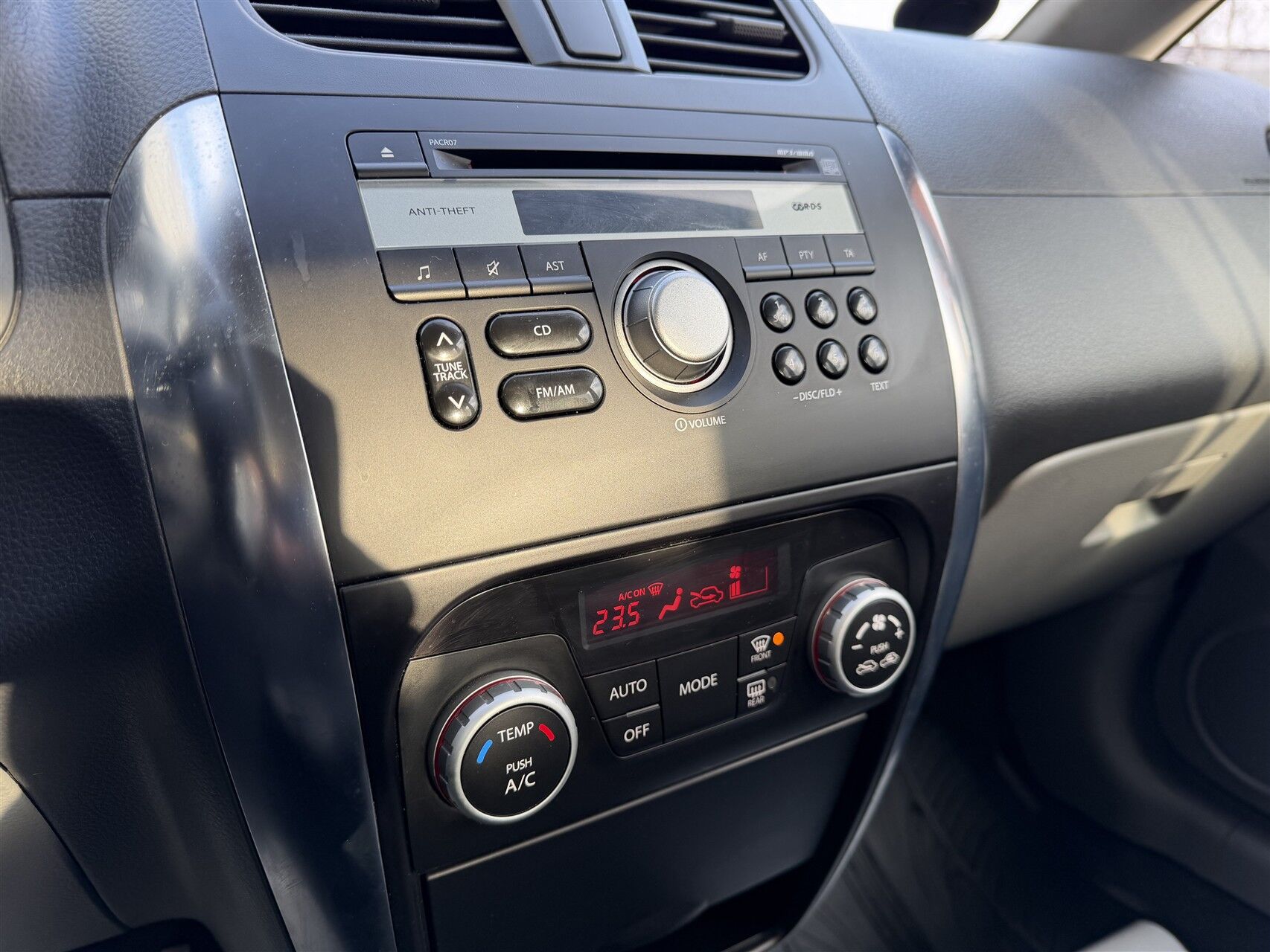 Billede af Suzuki SX4 1,6 16V GLX 120HK 5d