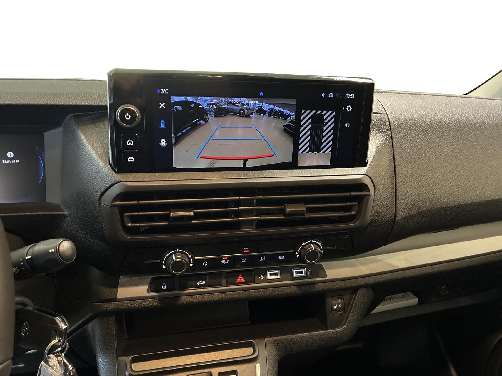 Billede af Toyota Proace 2.2D 150hk Long/To skydedøre aut.gear Comfort Master