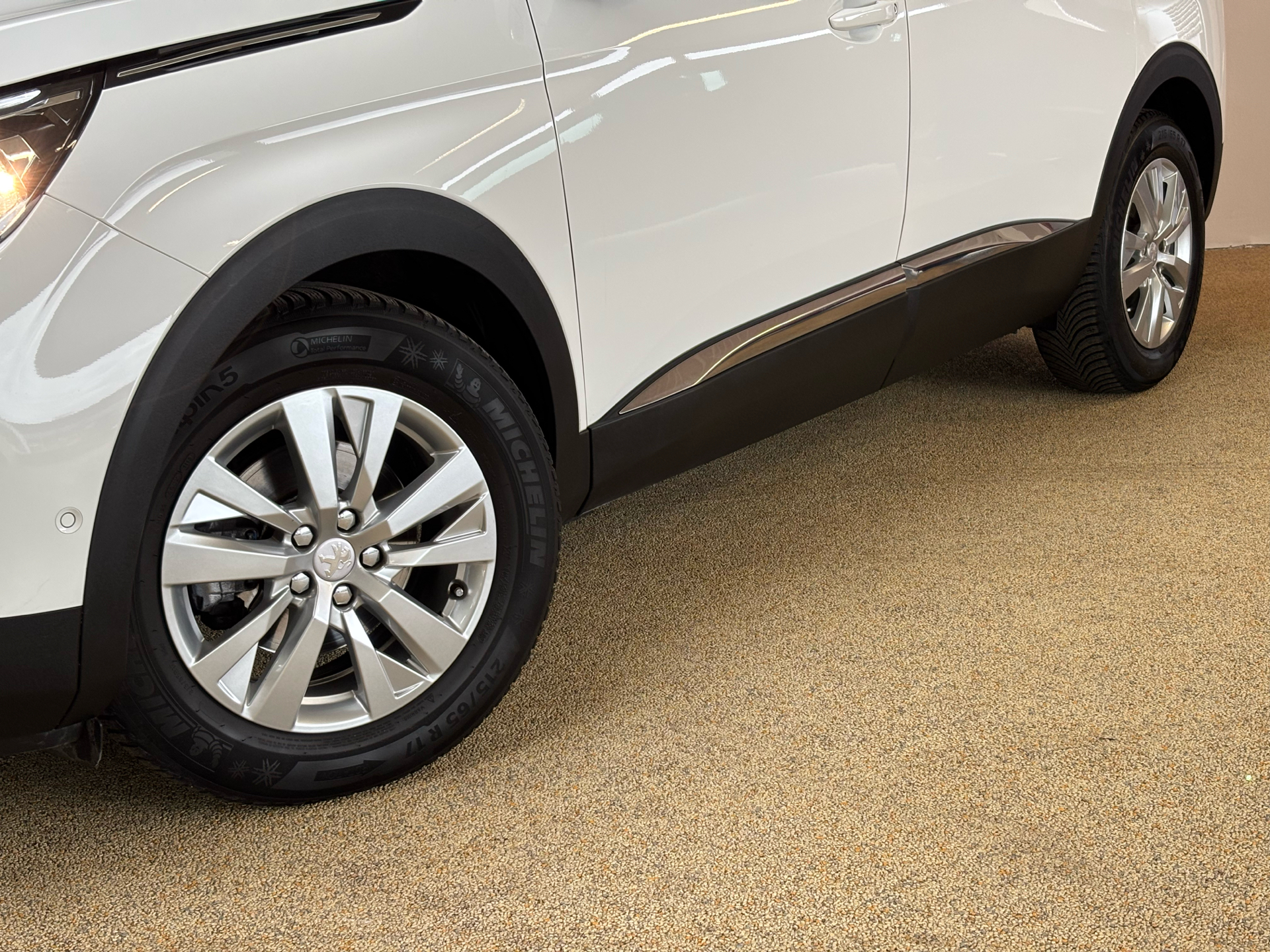 Billede af Peugeot 5008 1,5 BlueHDi Allure 130HK 5d 6g