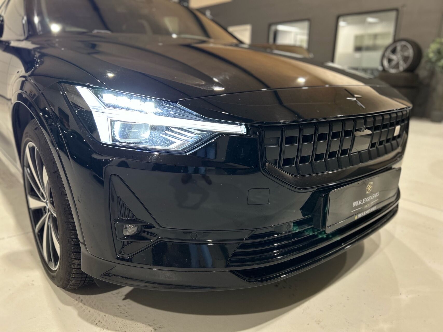 Billede af Polestar 2 EL Long Range Dual perf. opgr. AWD 476HK 5d Aut.