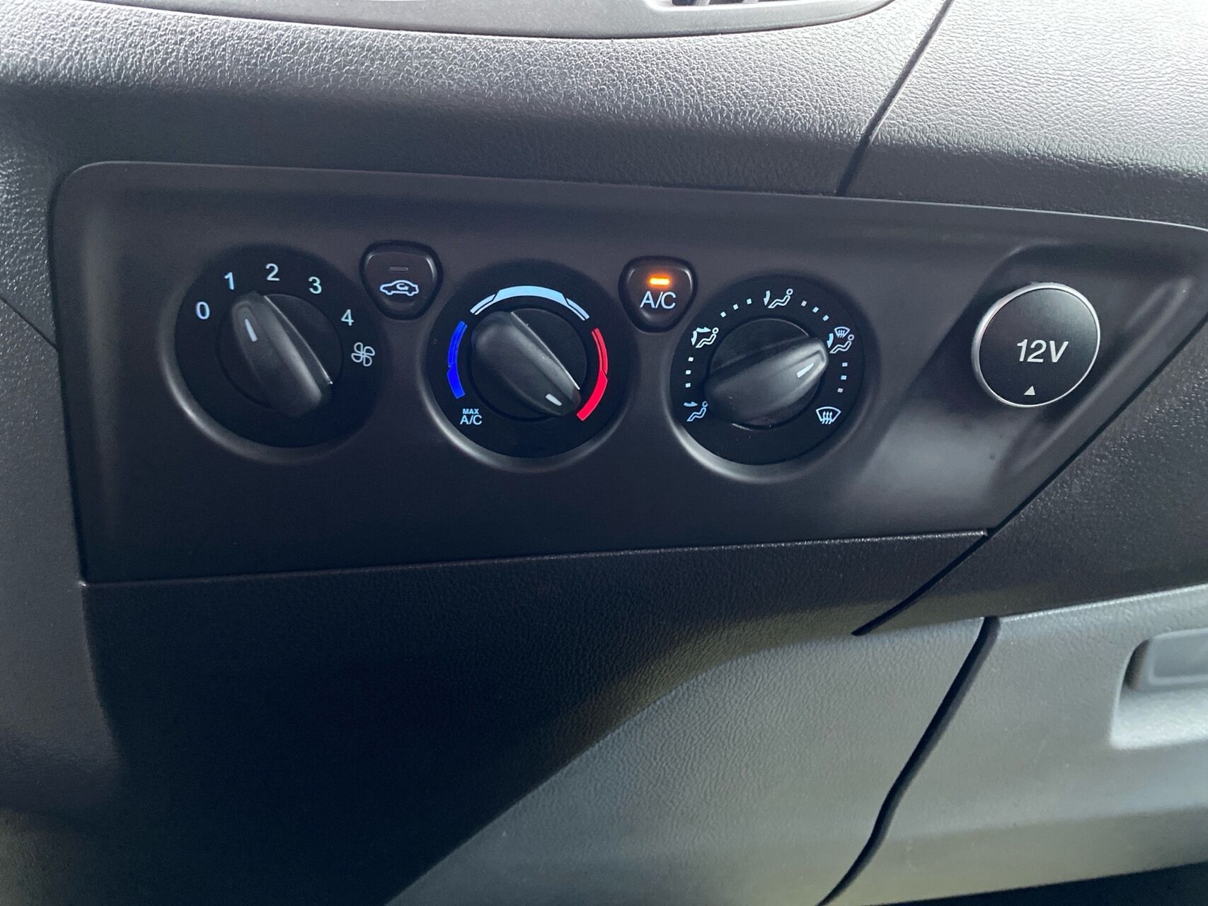 Billede af Ford Transit Custom 310 L1H1 2,2 TDCi Ambiente 100HK 6g